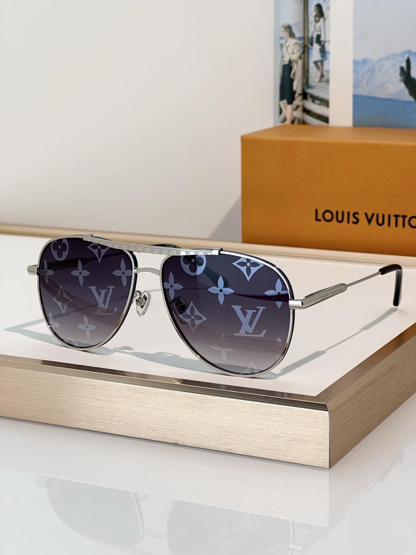 Louis Vuitton Louis Vuitto*