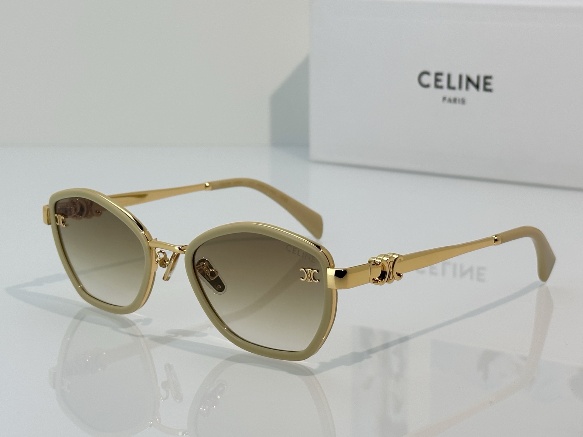 Celine Celin*