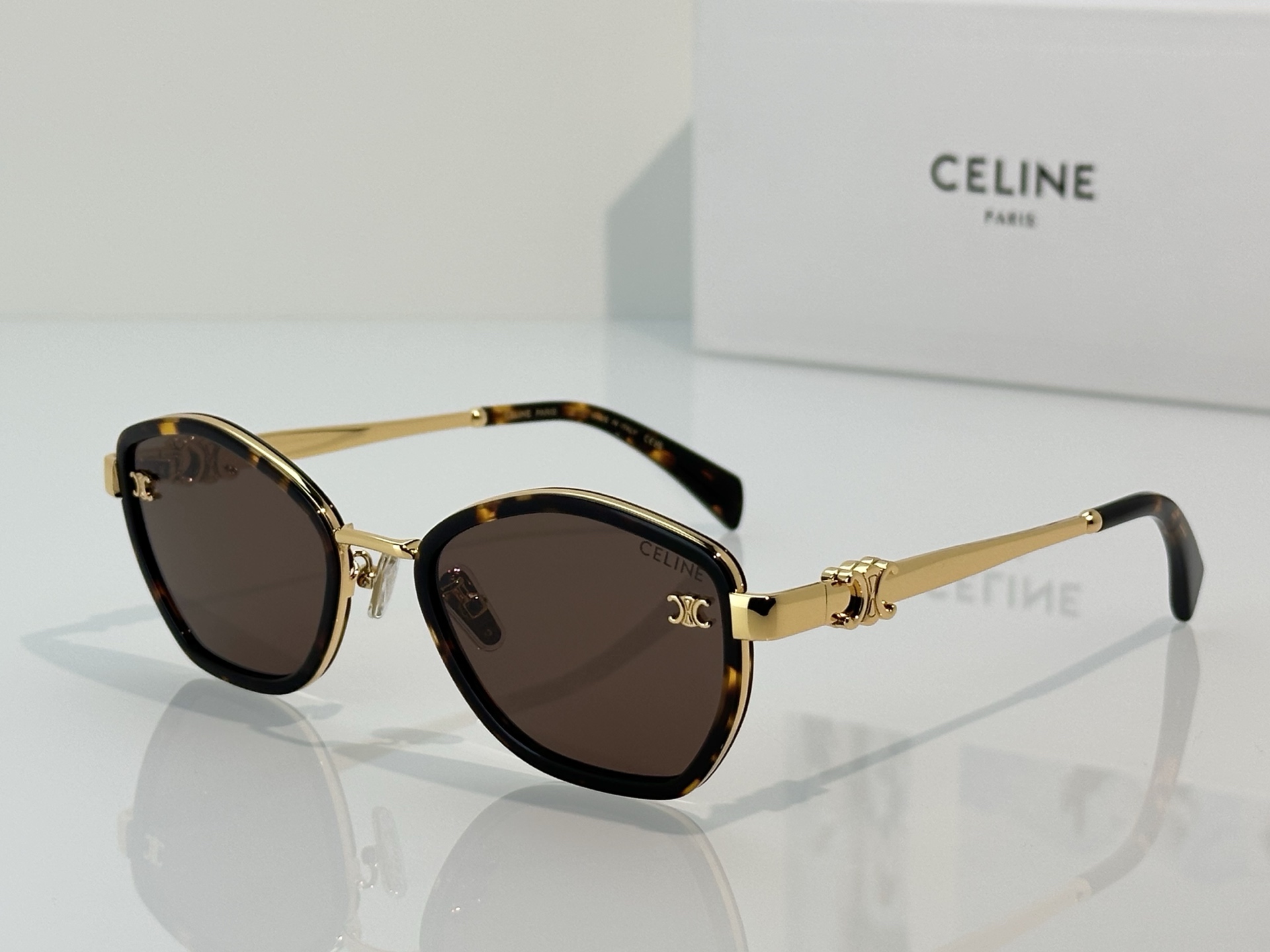 Celine Celin*
