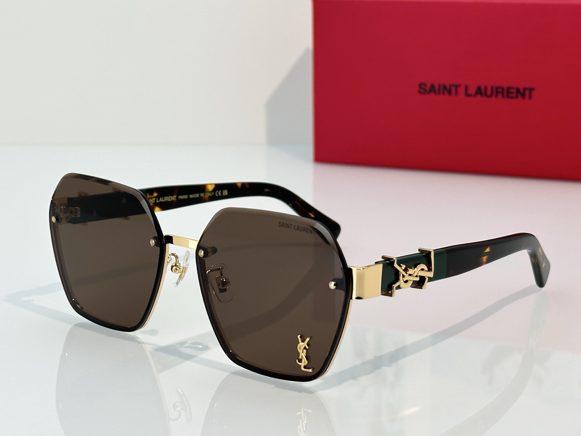 Saint Laurent Saint Lauren*