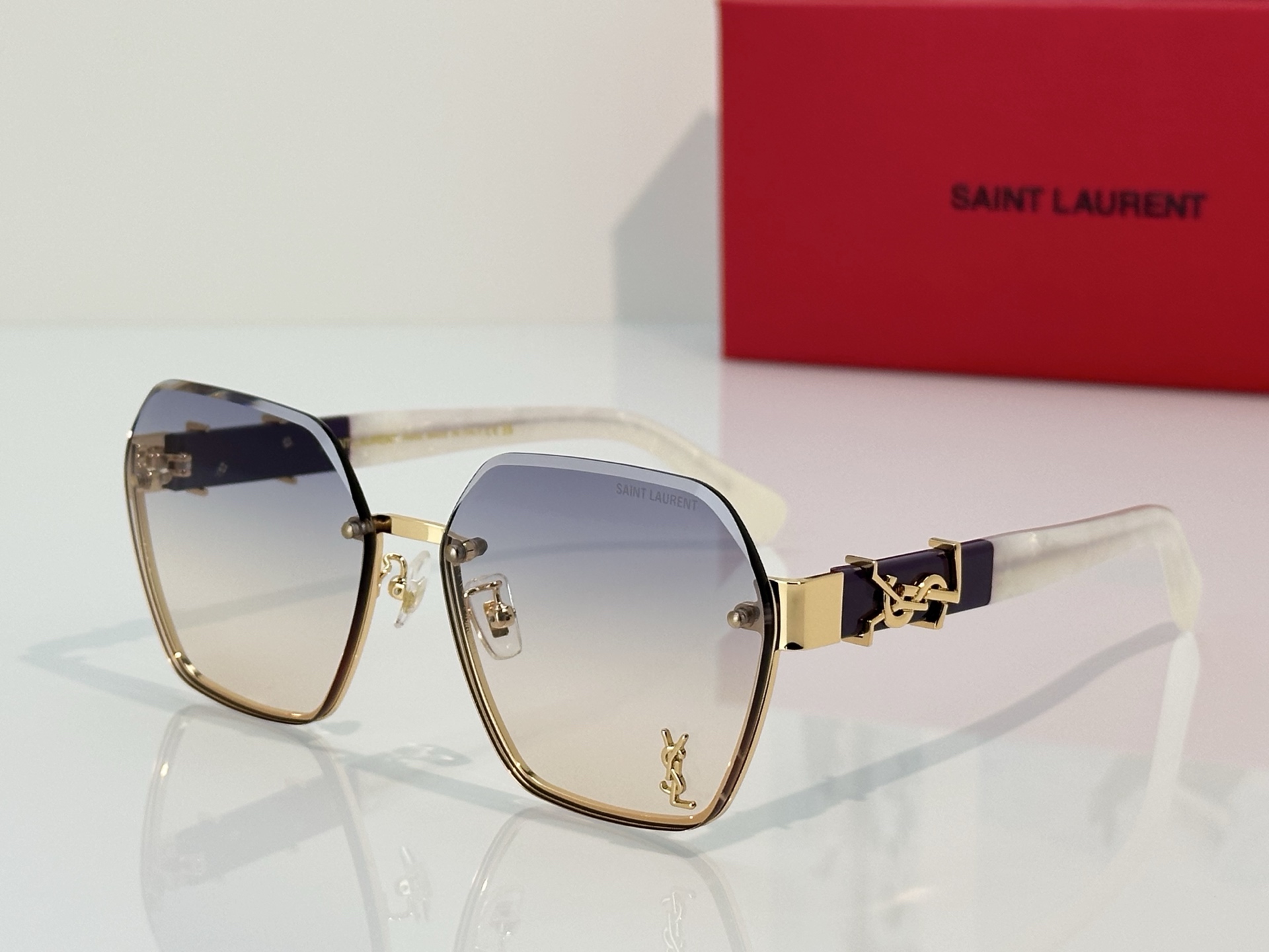 Saint Laurent Saint Lauren*
