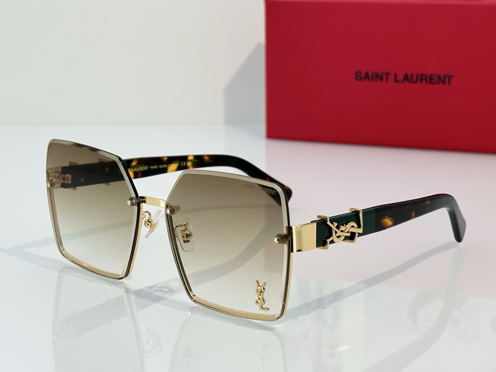 Saint Laurent Saint Lauren*