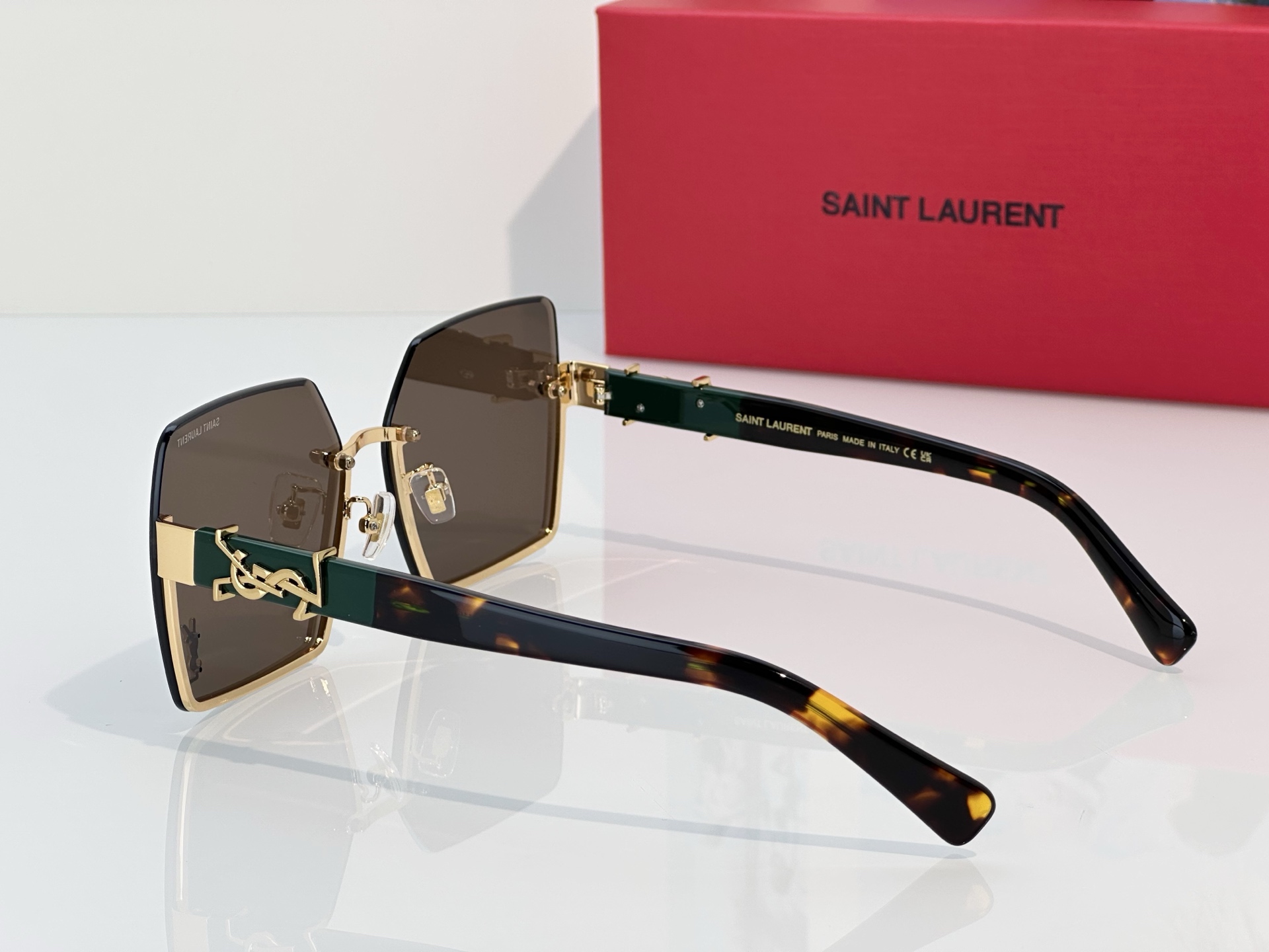 Saint Laurent Saint Lauren*