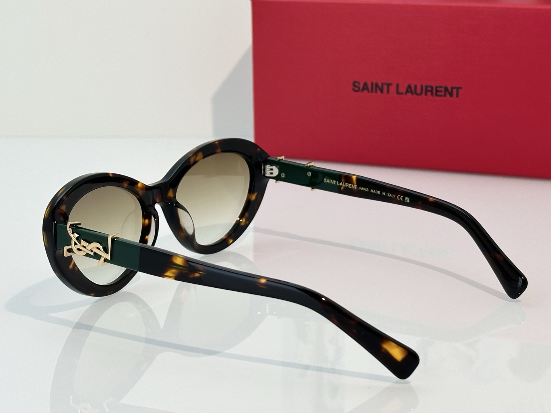 Saint Laurent Saint Lauren*