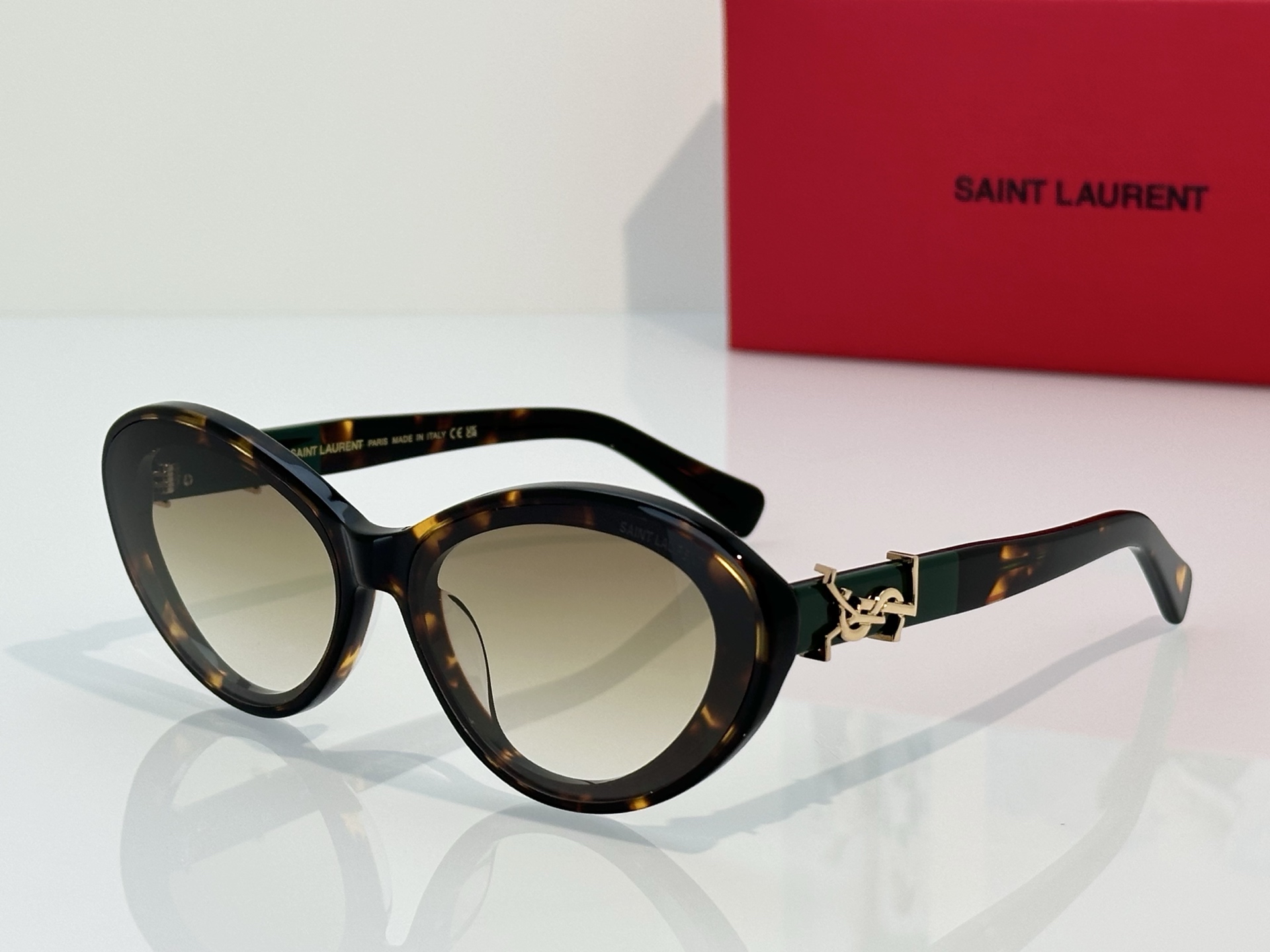 Saint Laurent Saint Lauren*