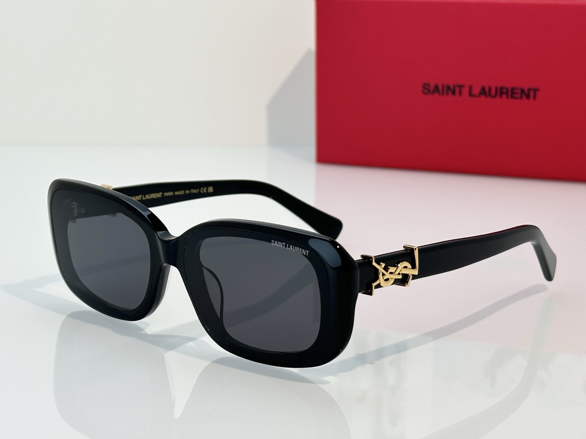 Saint Laurent Saint Lauren*