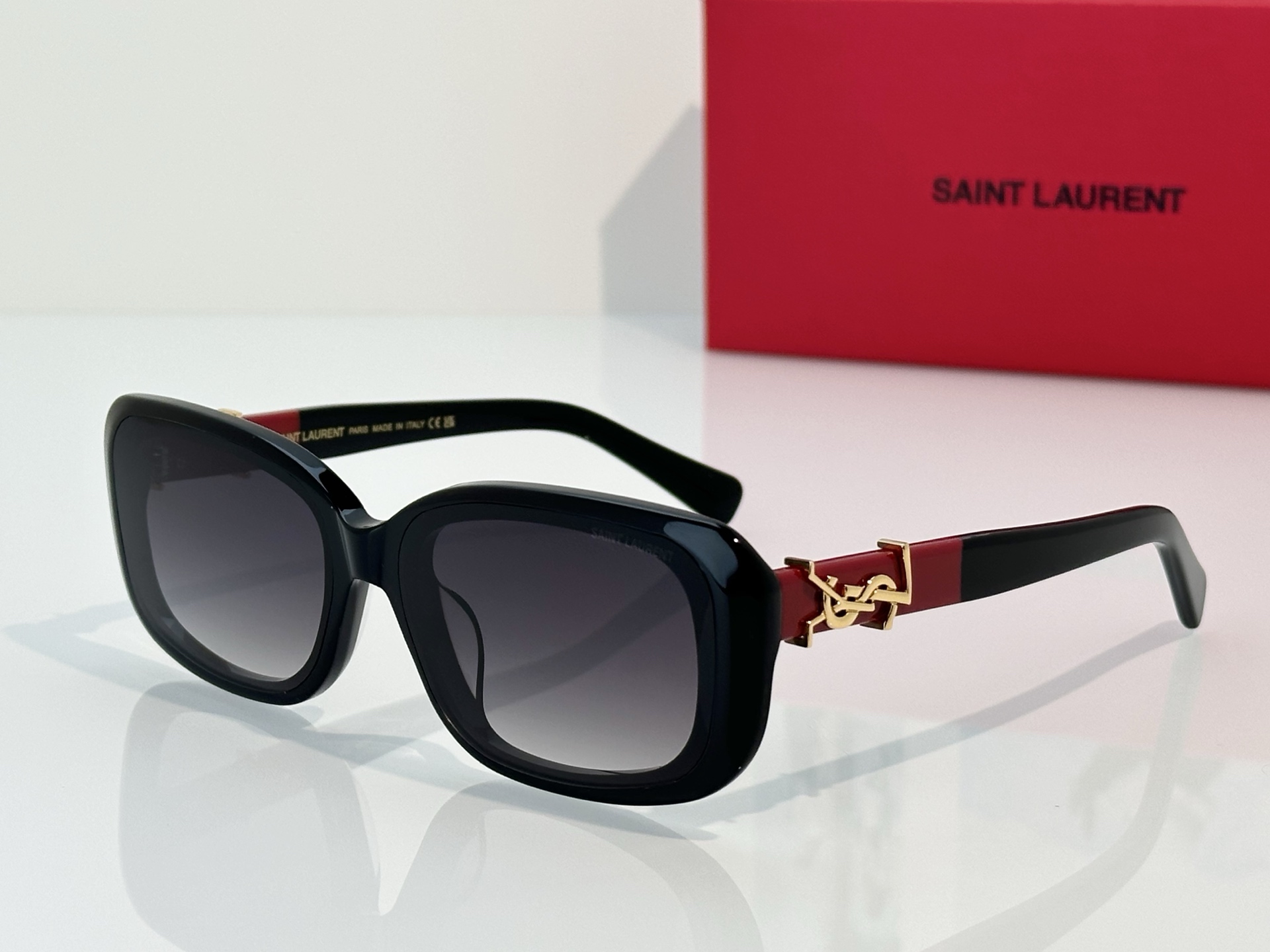 Saint Laurent Saint Lauren*