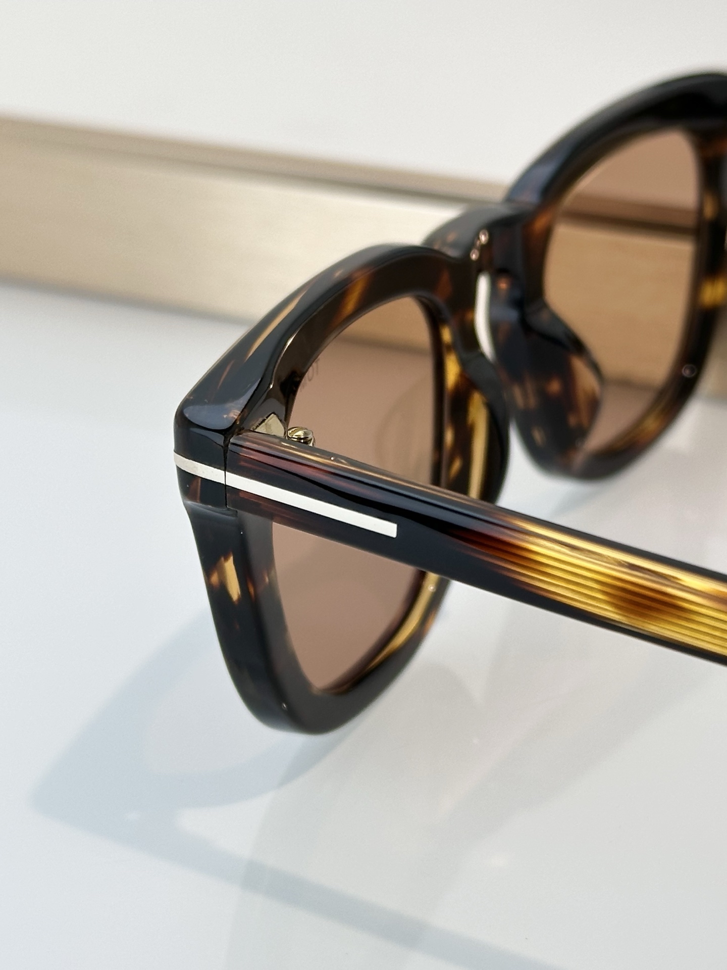 Designer Sunglasses TF1326