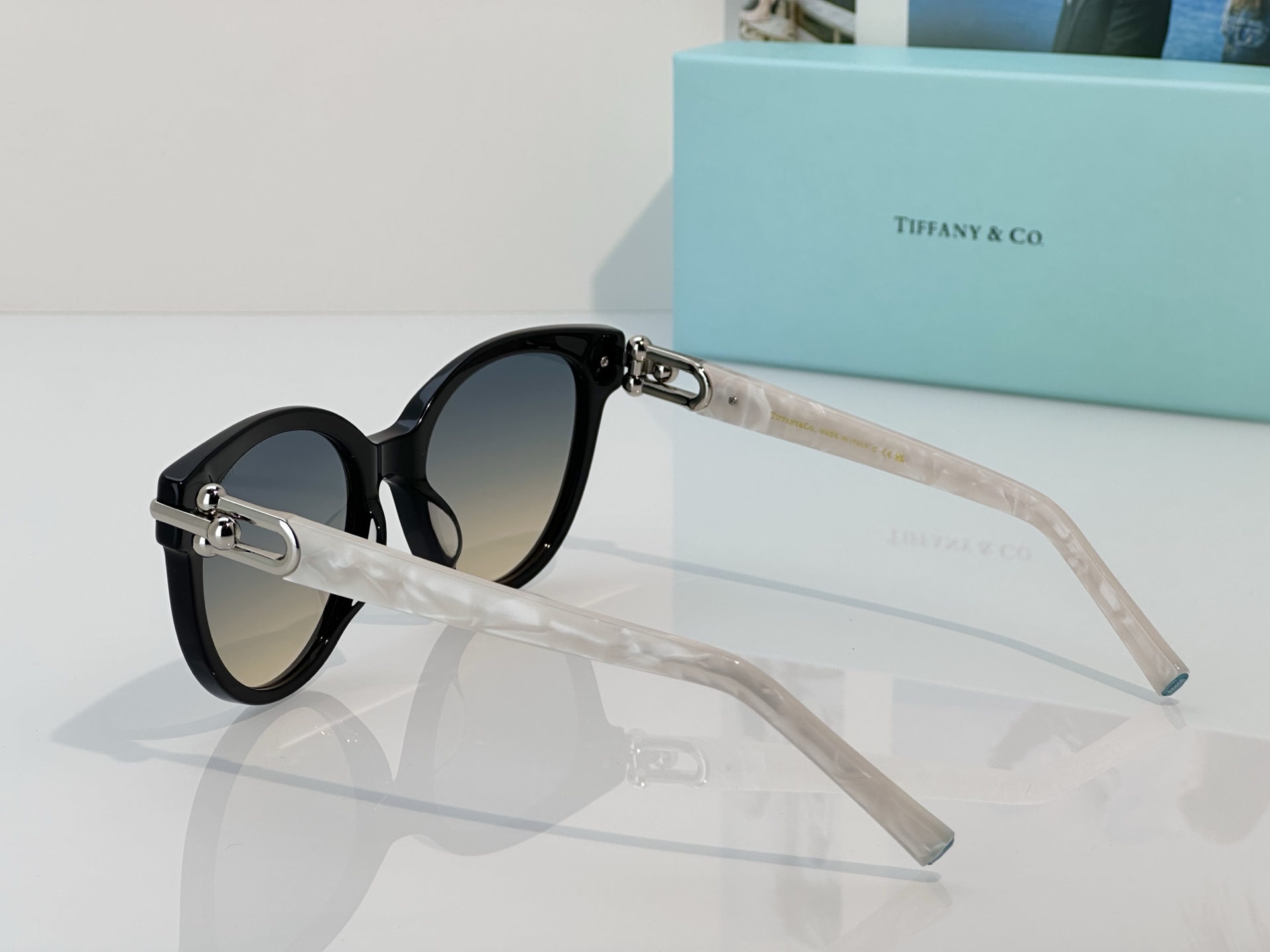 Tiffany & Co. Tiffany&C*