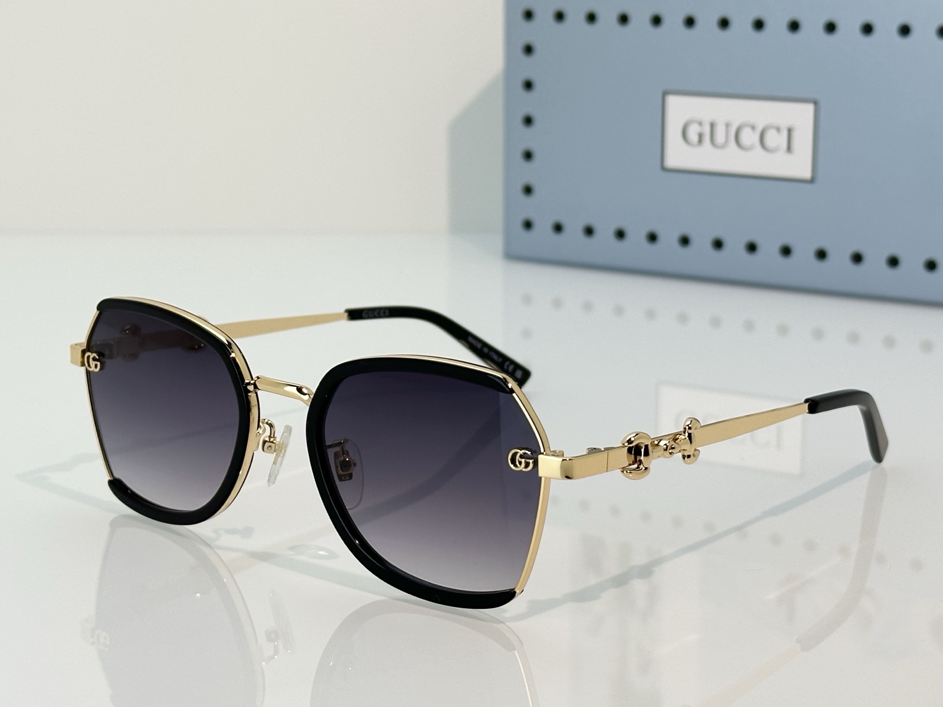 Gucci Gucc*