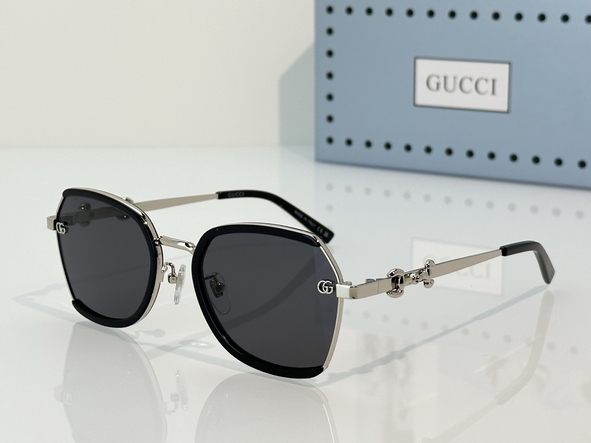 Gucci Gucc*