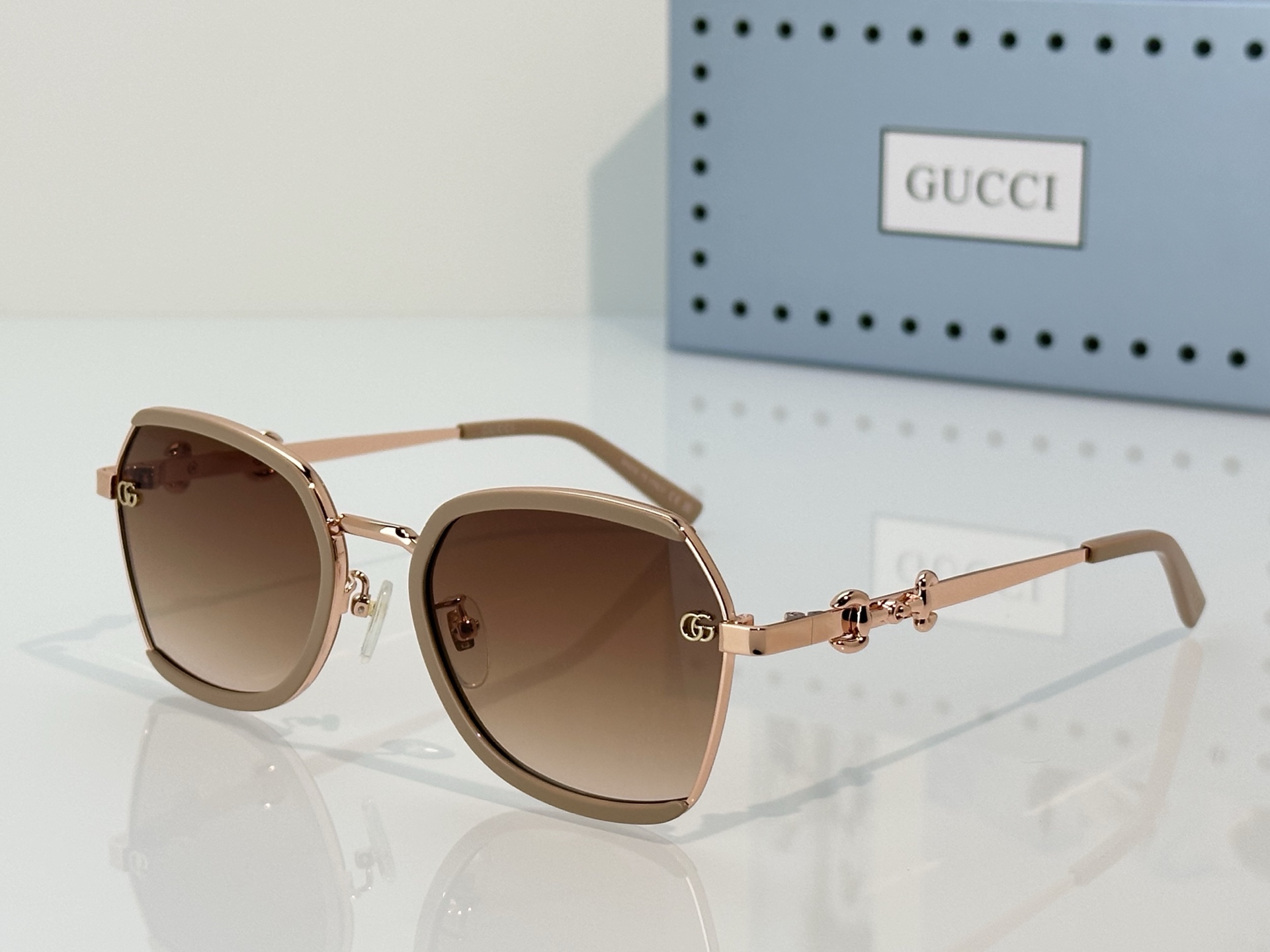 Gucci Gucc*
