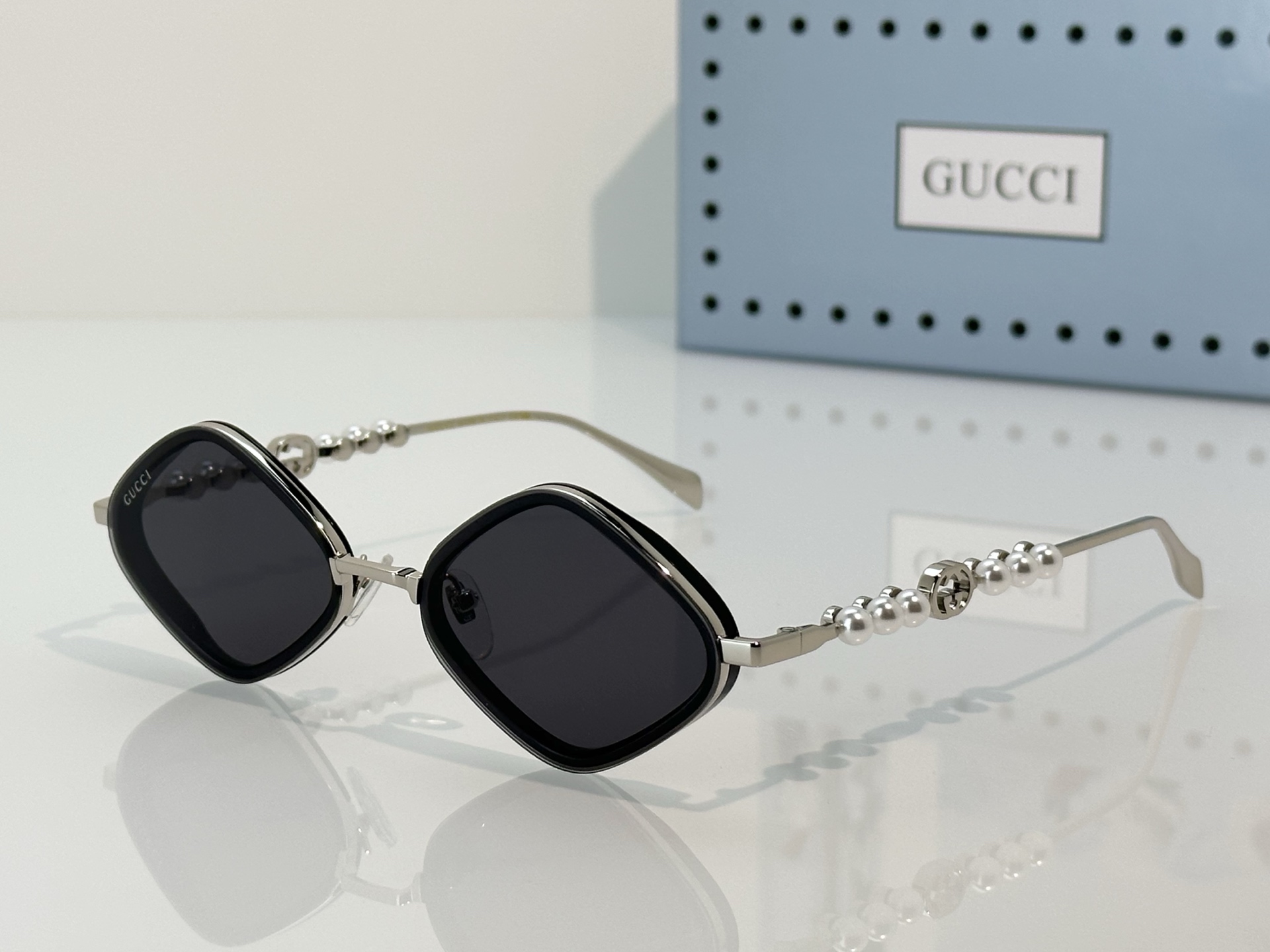 Gucci Gucc*