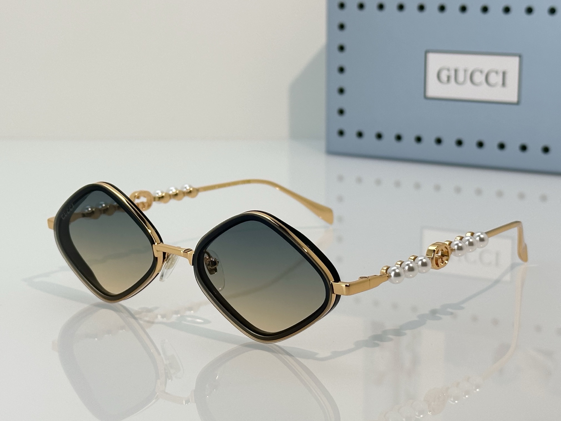 Gucci Gucc*