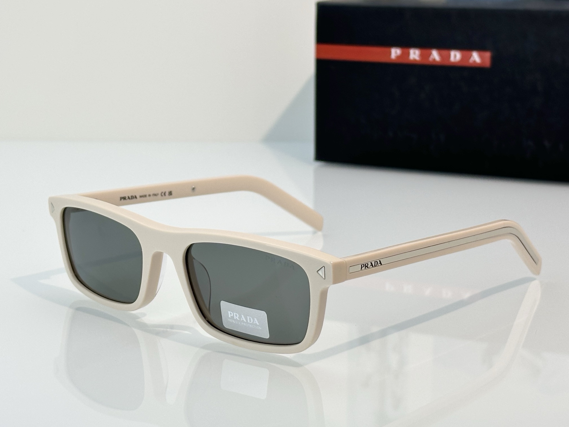 Prada Prad*
