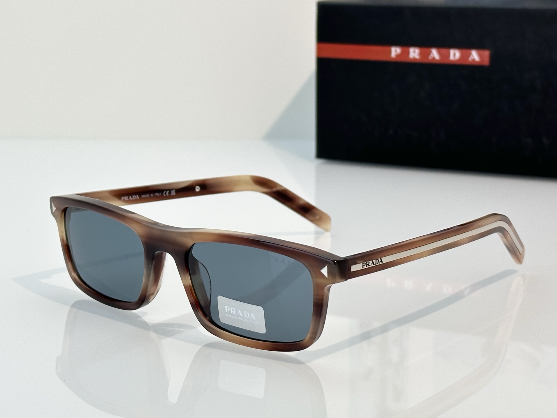 Prada Prad*