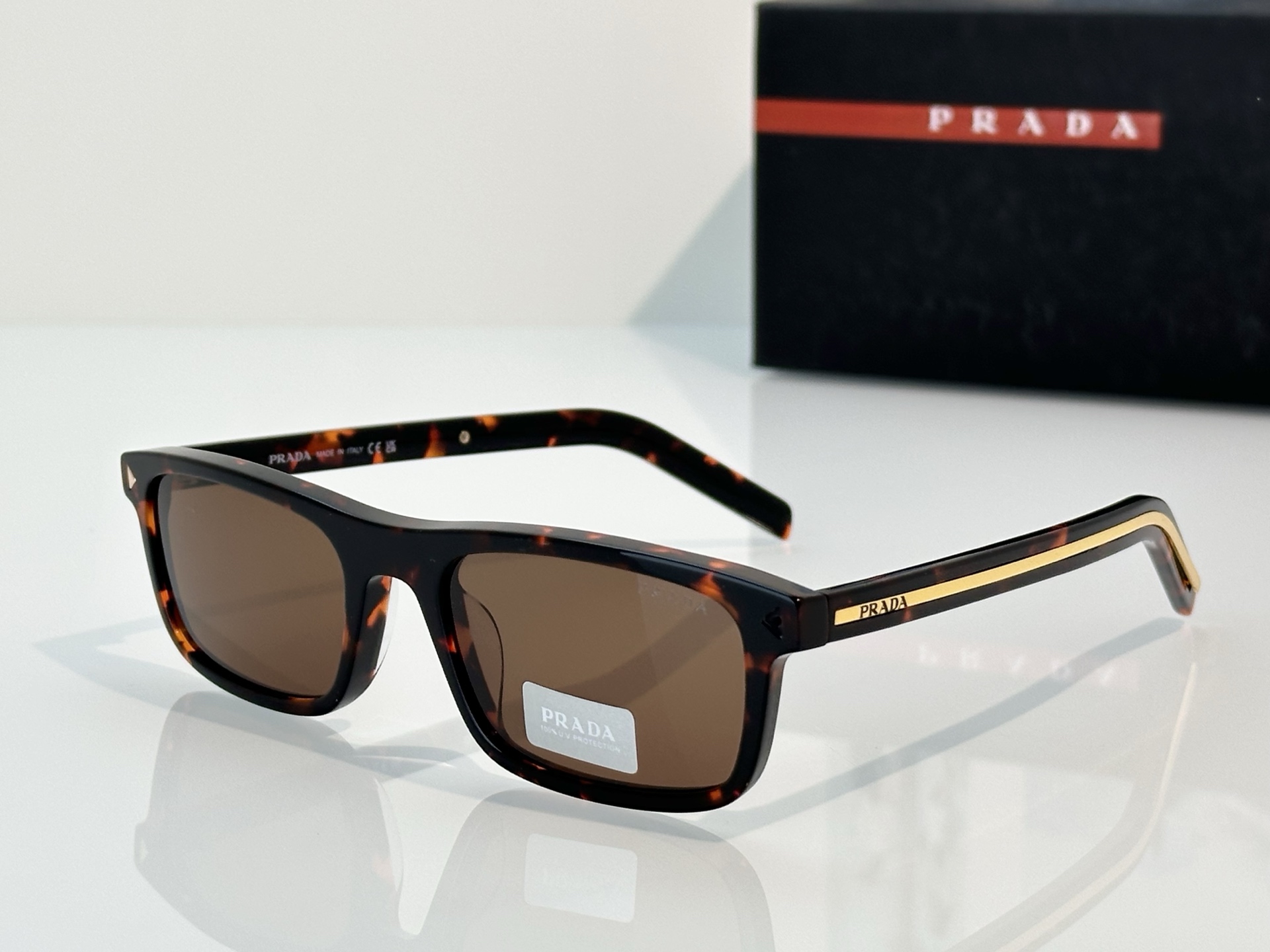 Prada Prad*