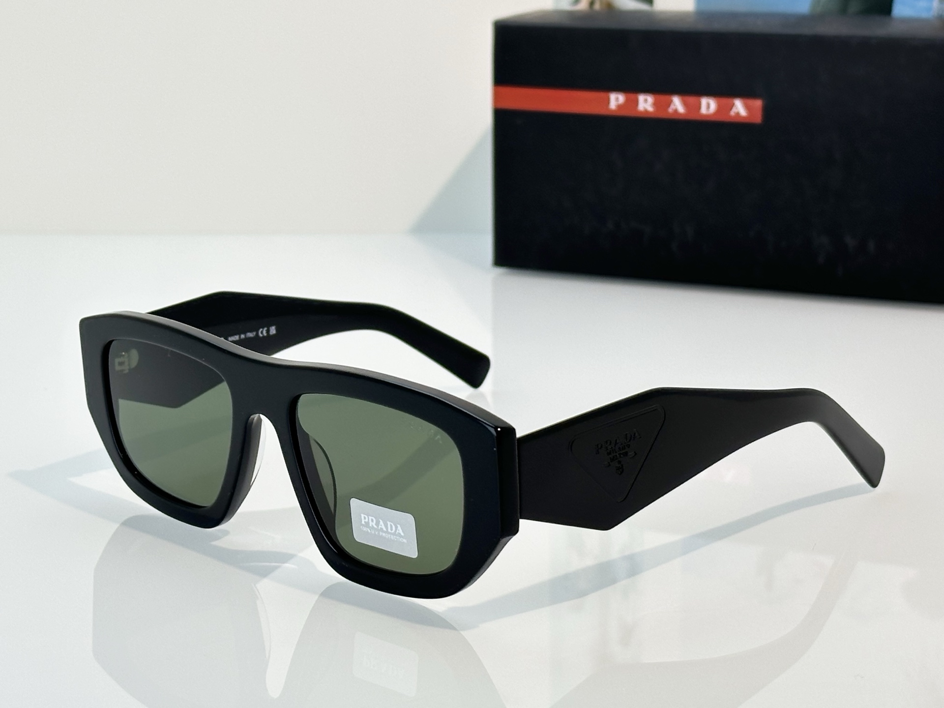 Prada Prad*