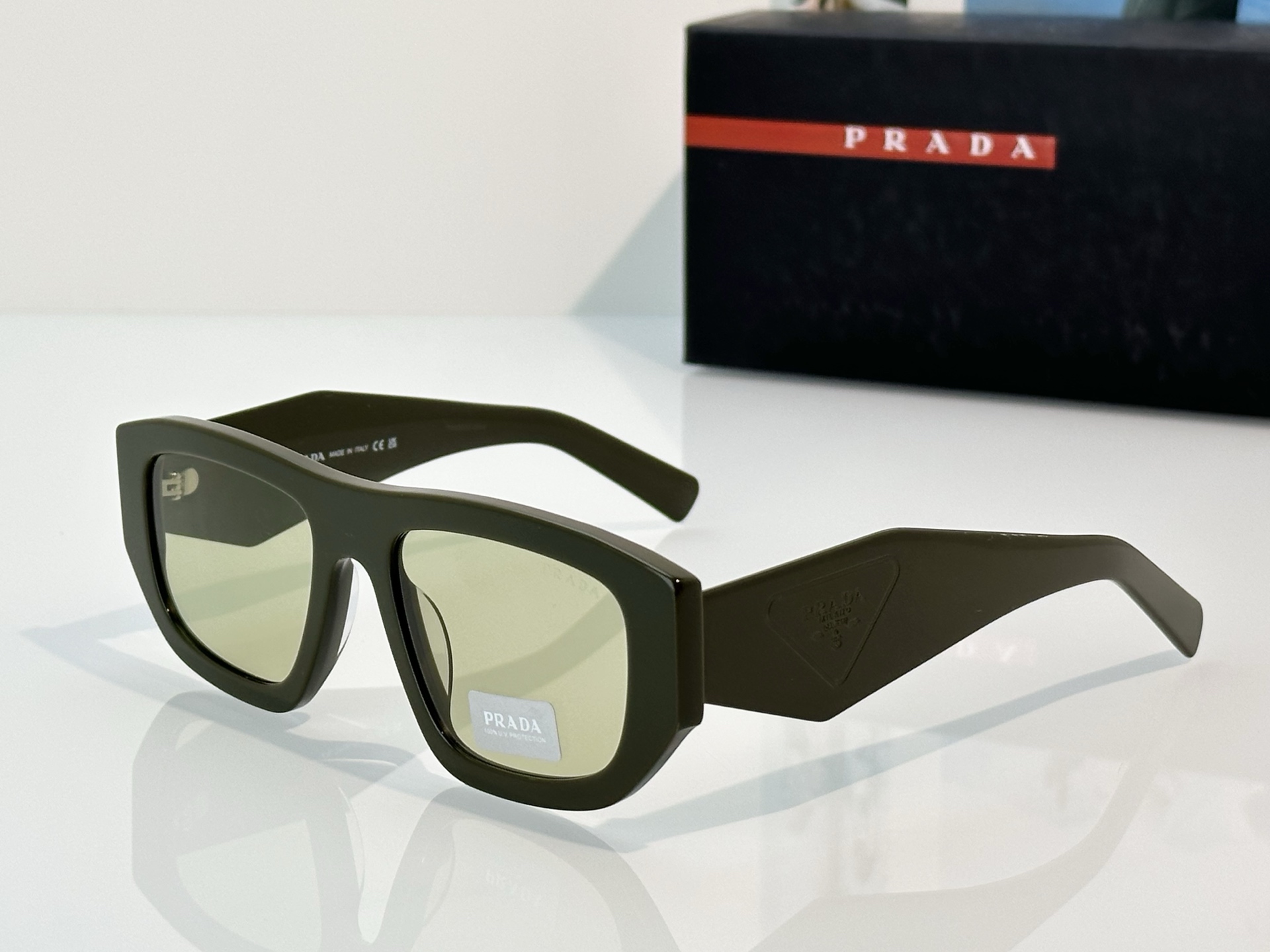 Prada Prad*