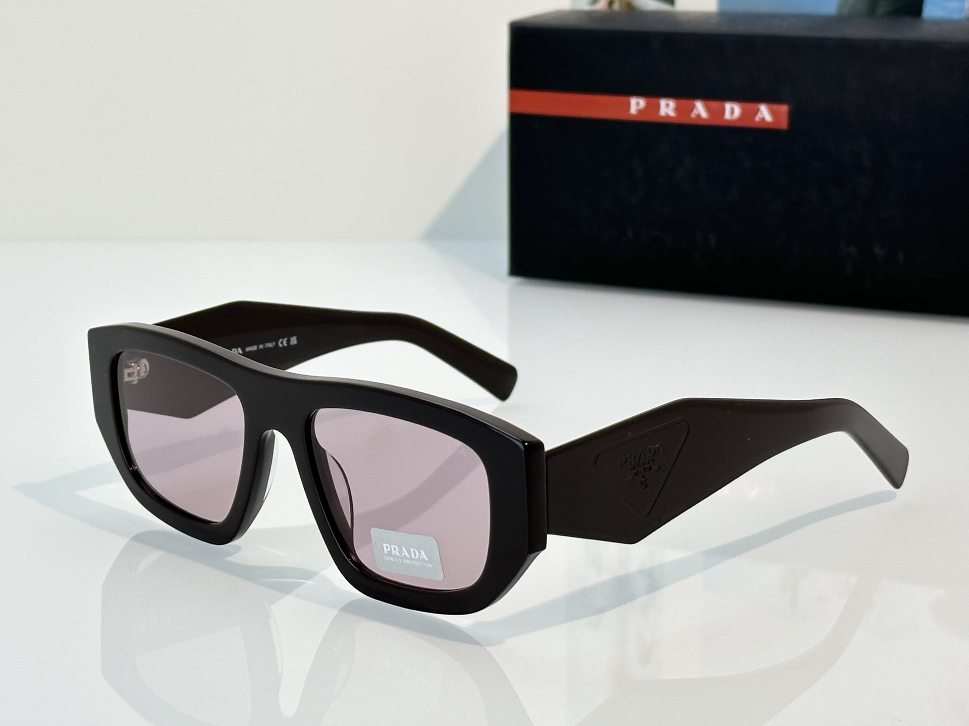 Prada Prad*