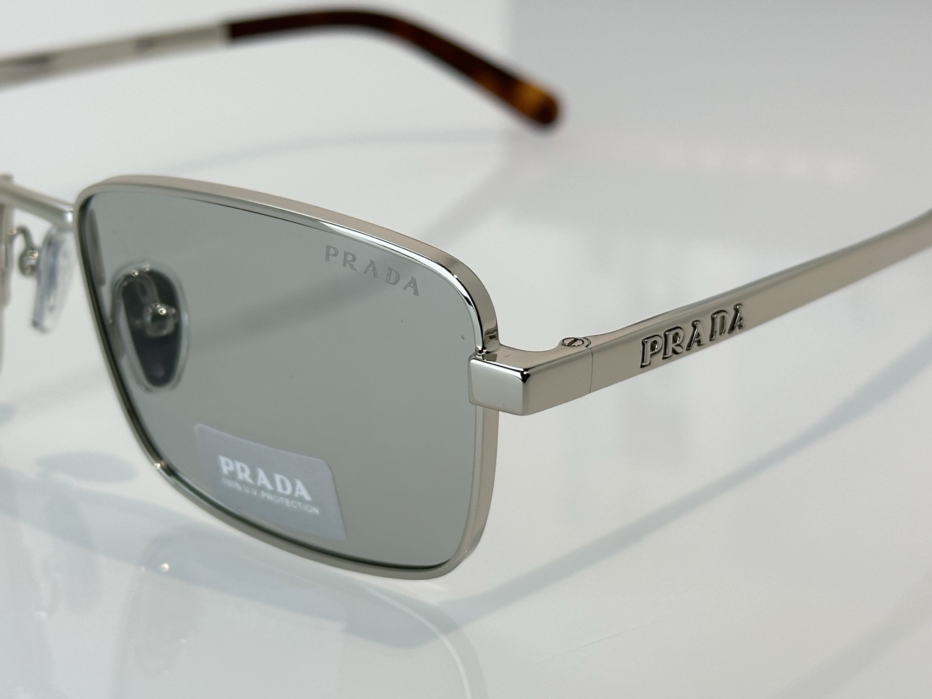 Prada Prad*