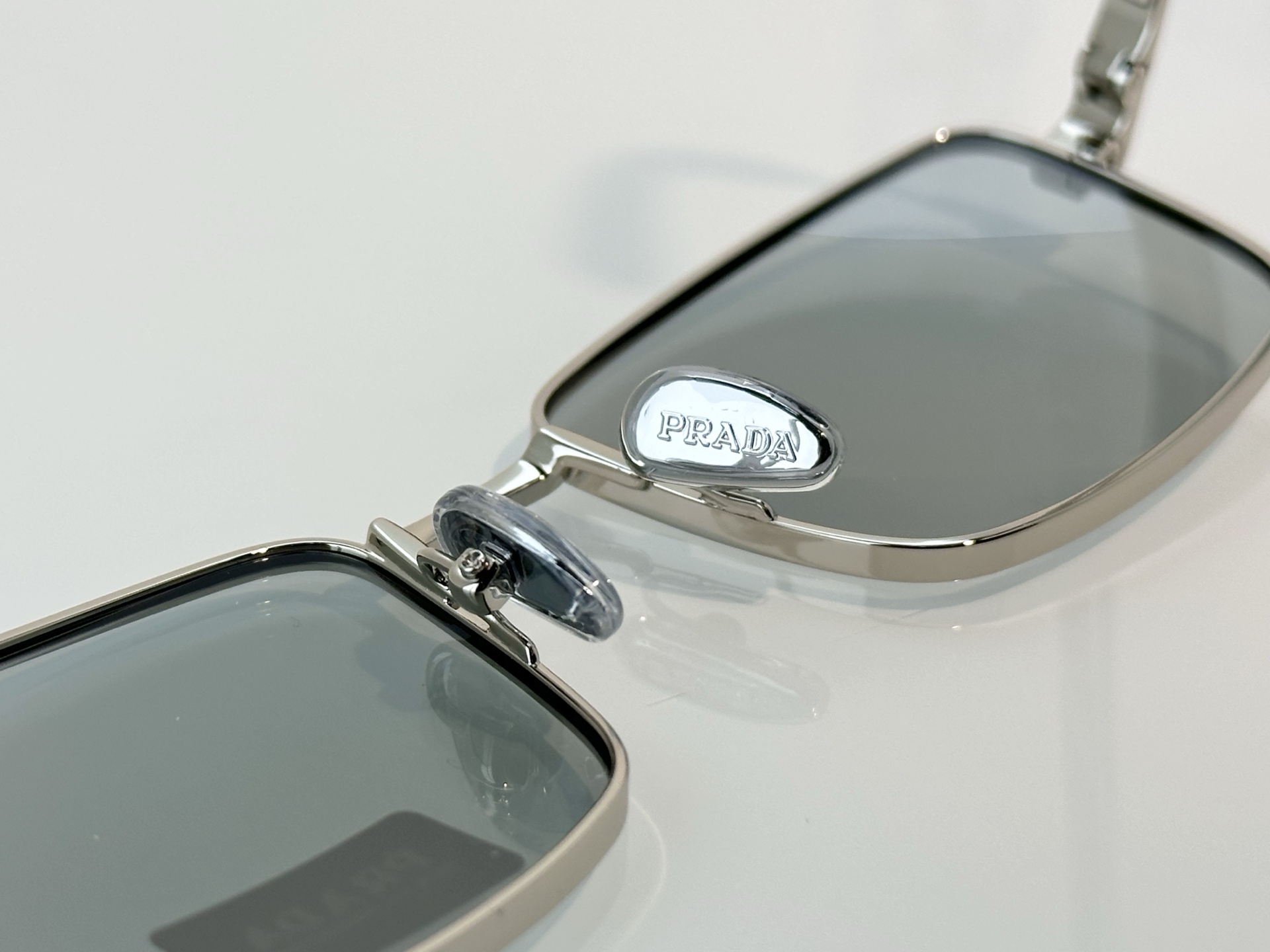 Prada Prad*