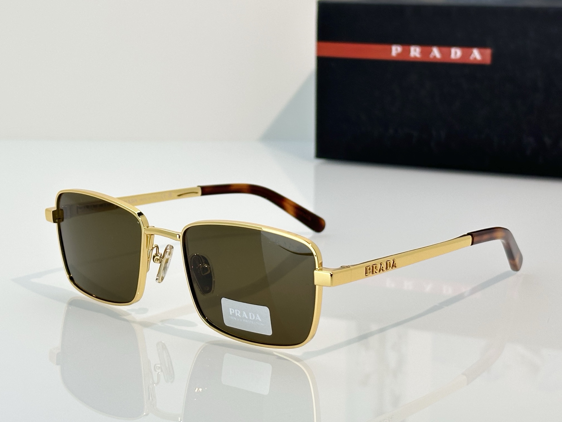 Prada Prad*
