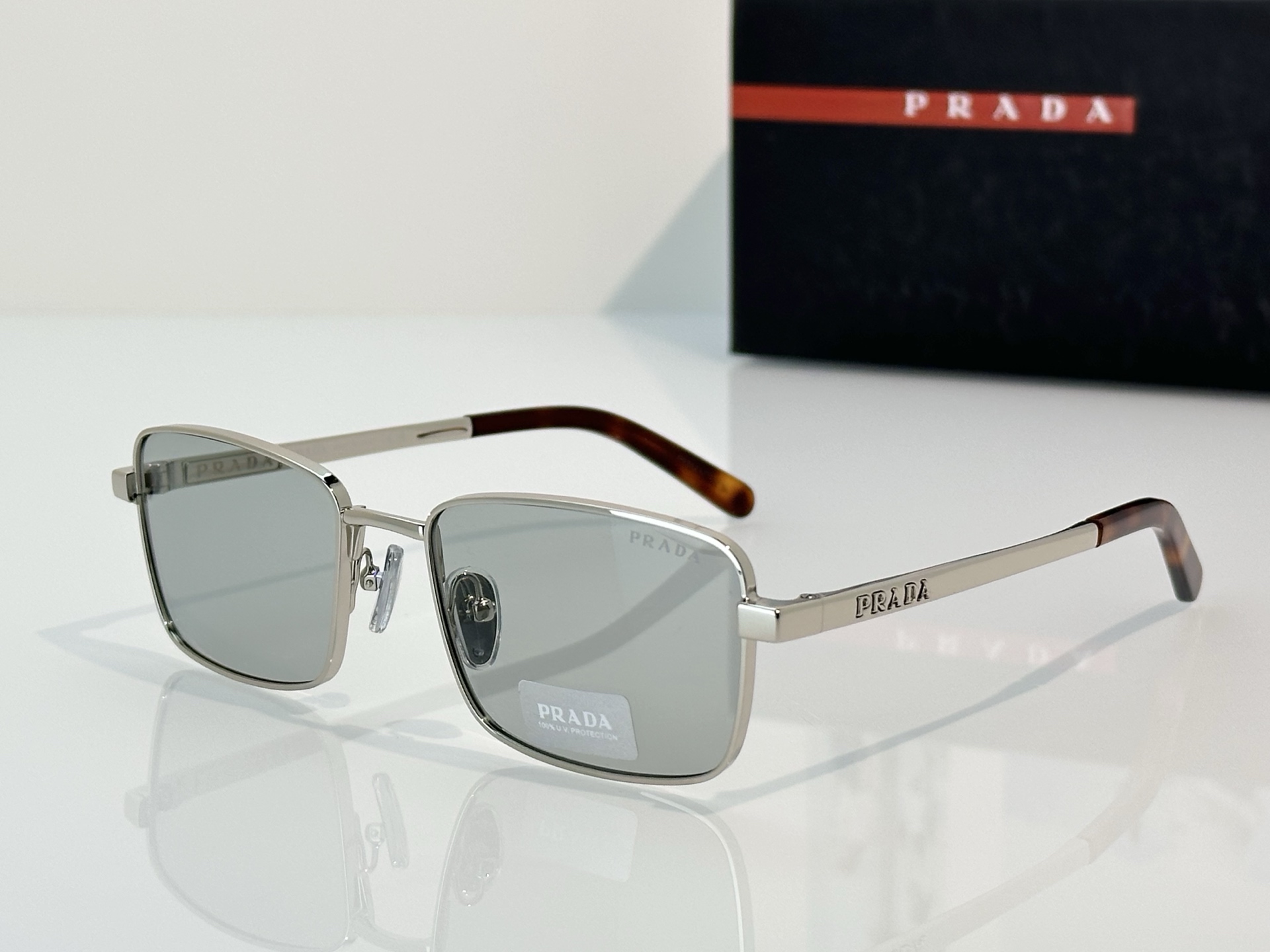 Prada Prad*