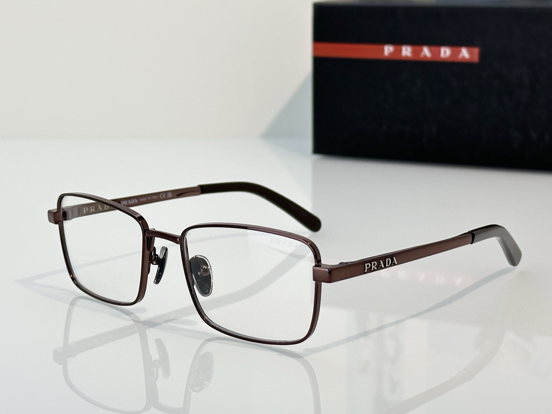 Prada Prad*