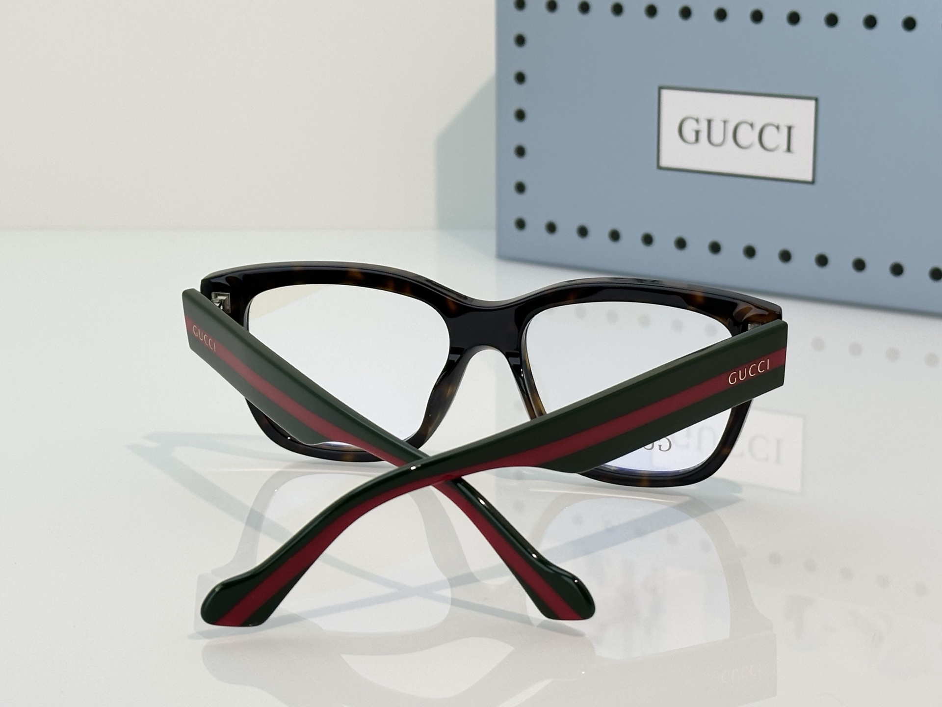 Gucci Gucc*