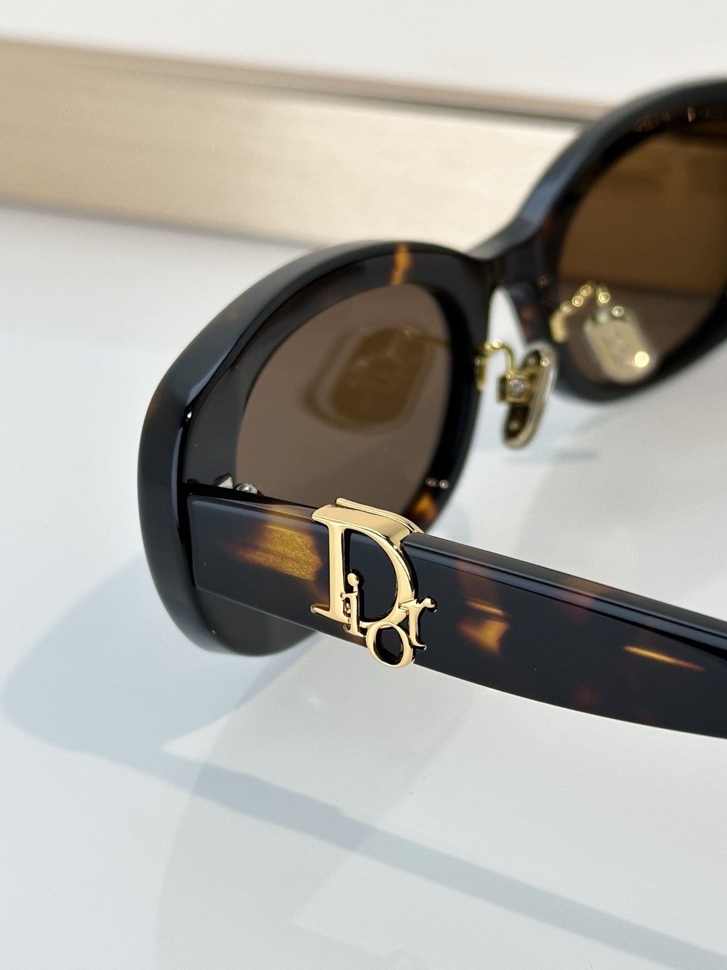 Designer Sunglasses Oblique
