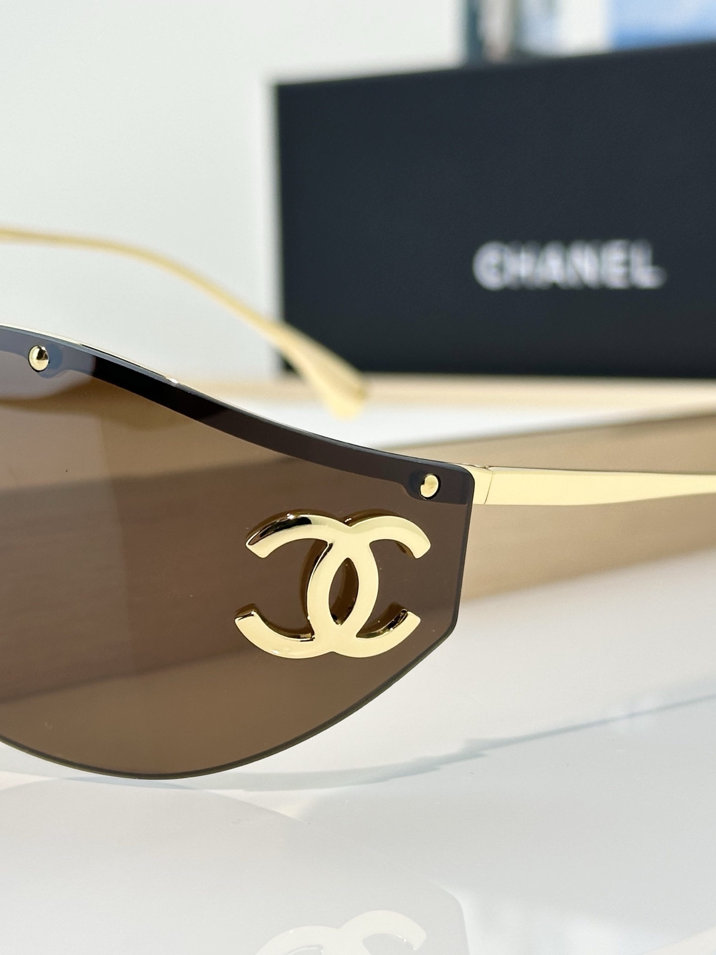 Chanel Sunglasses 9582