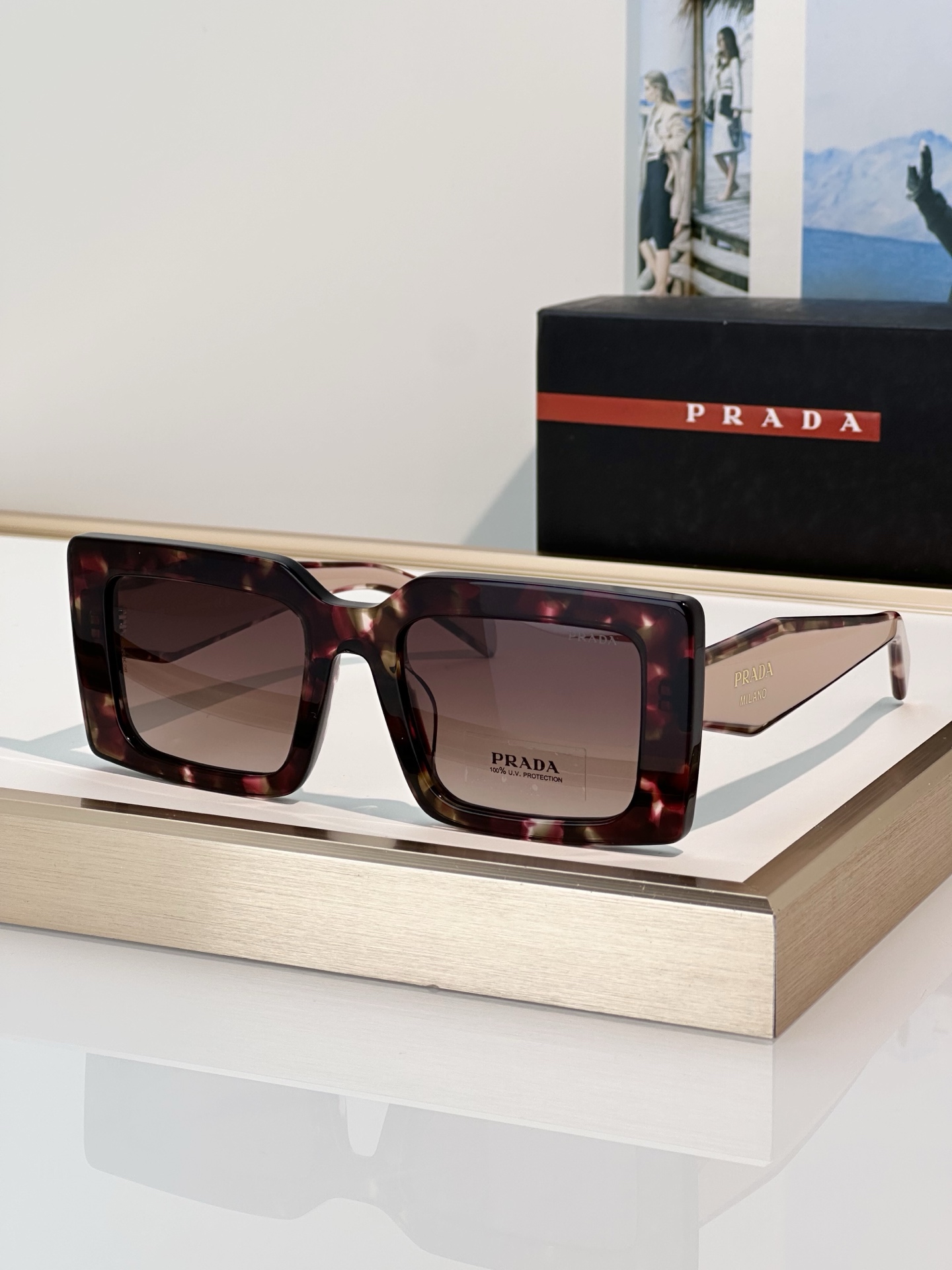 Prada Prad*