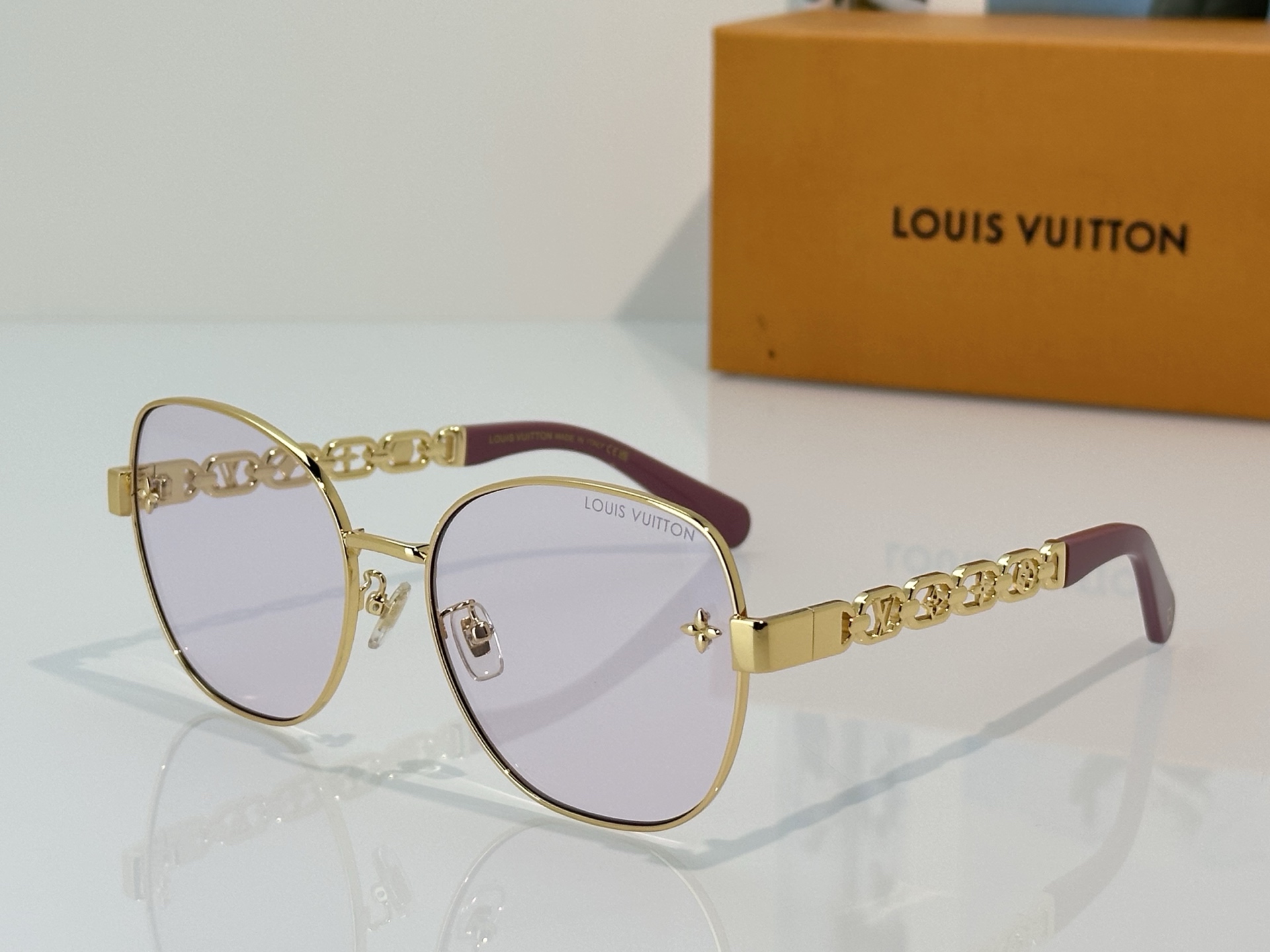 Louis Vuitton Louis Vuitto*