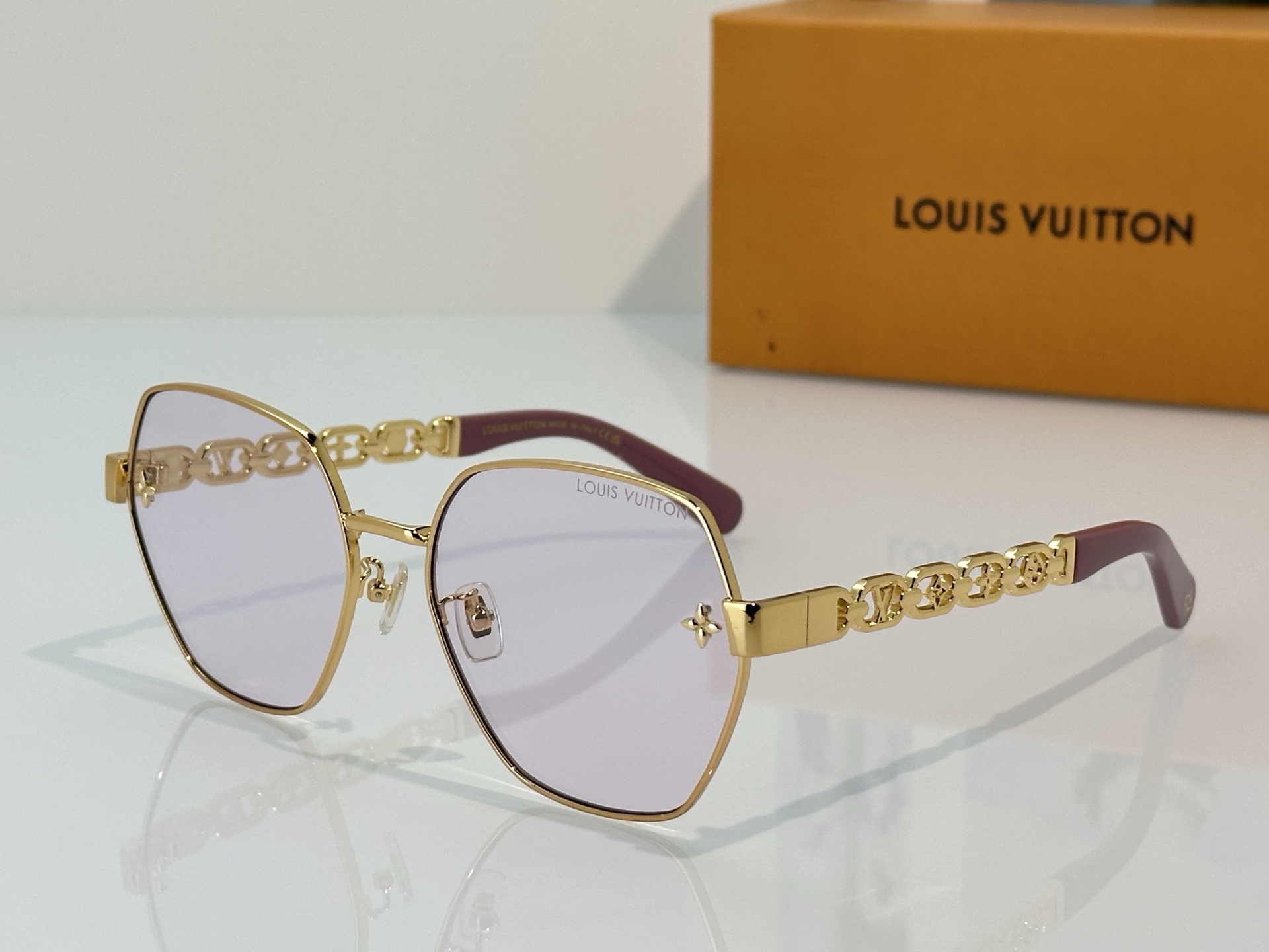 Louis Vuitton Louis Vuitto*