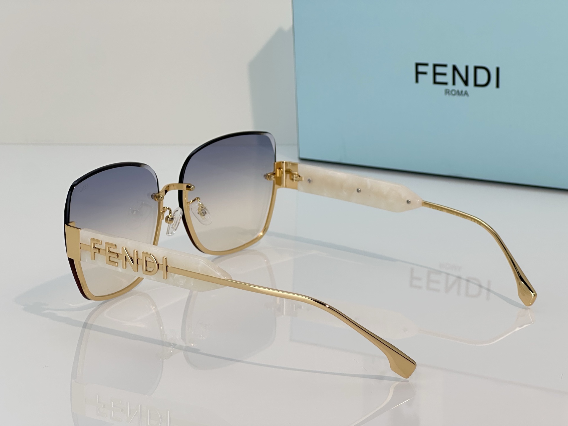 Fendi Fend*