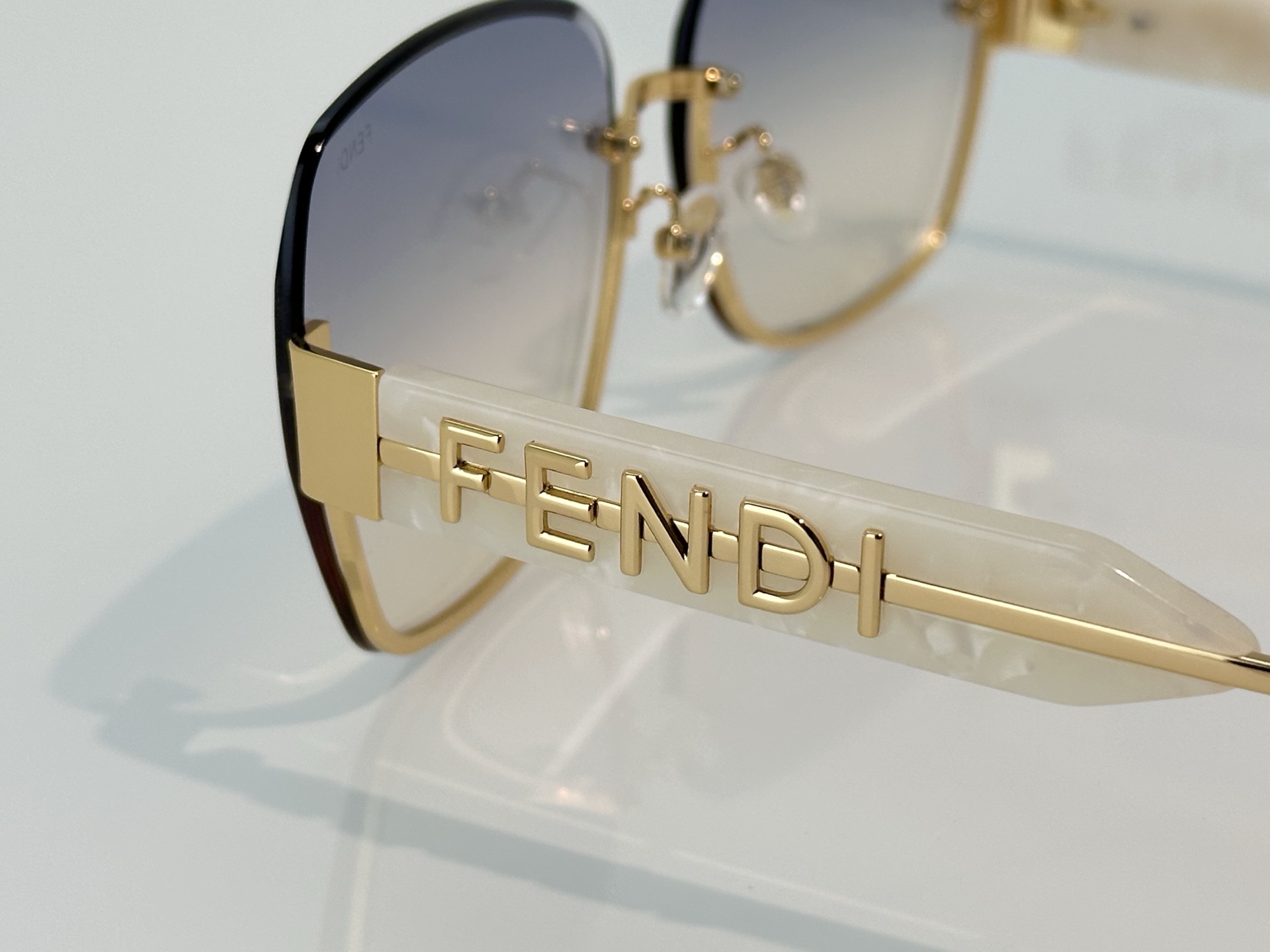 Fendi Fend*