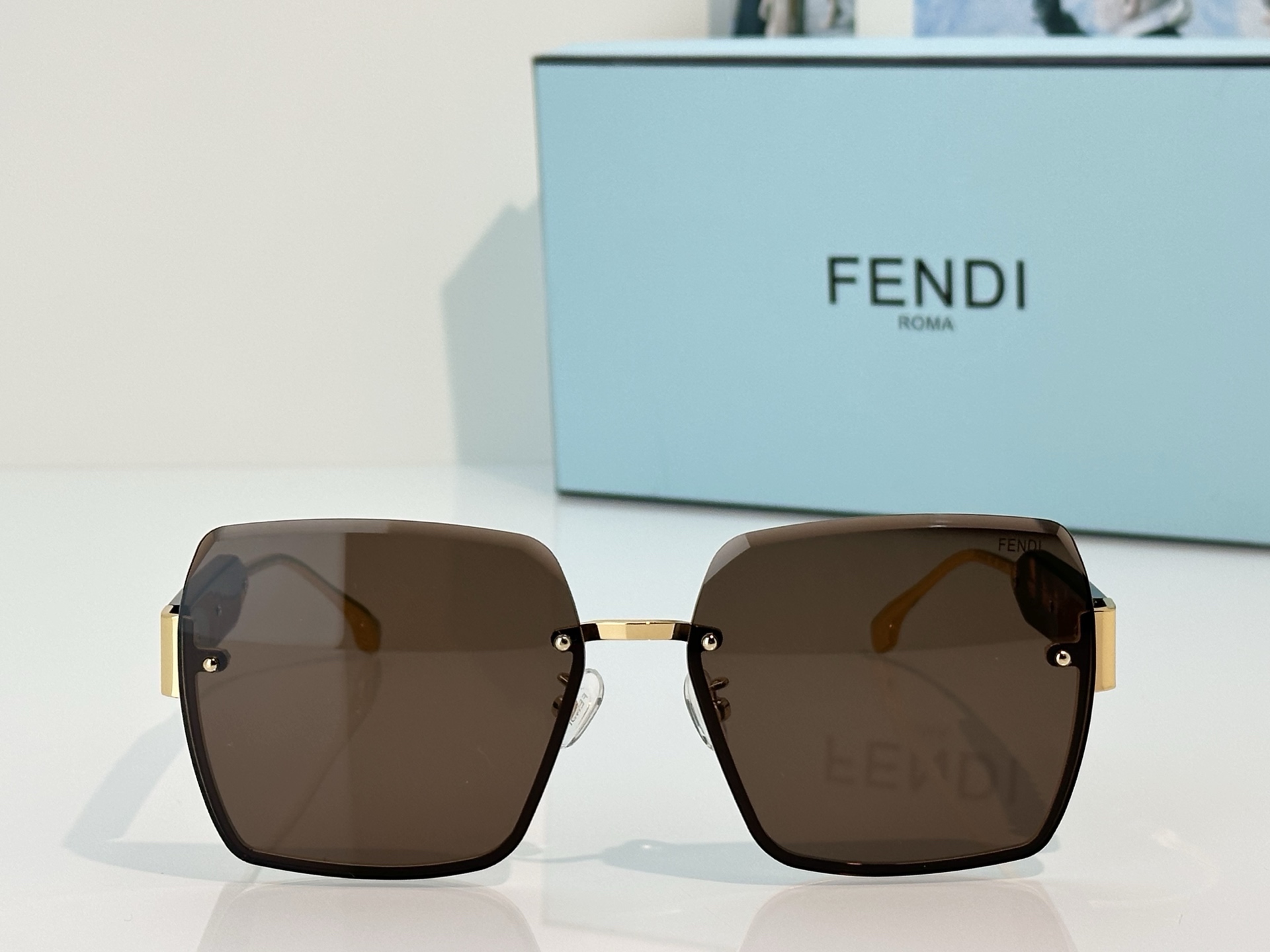Fendi Fend*