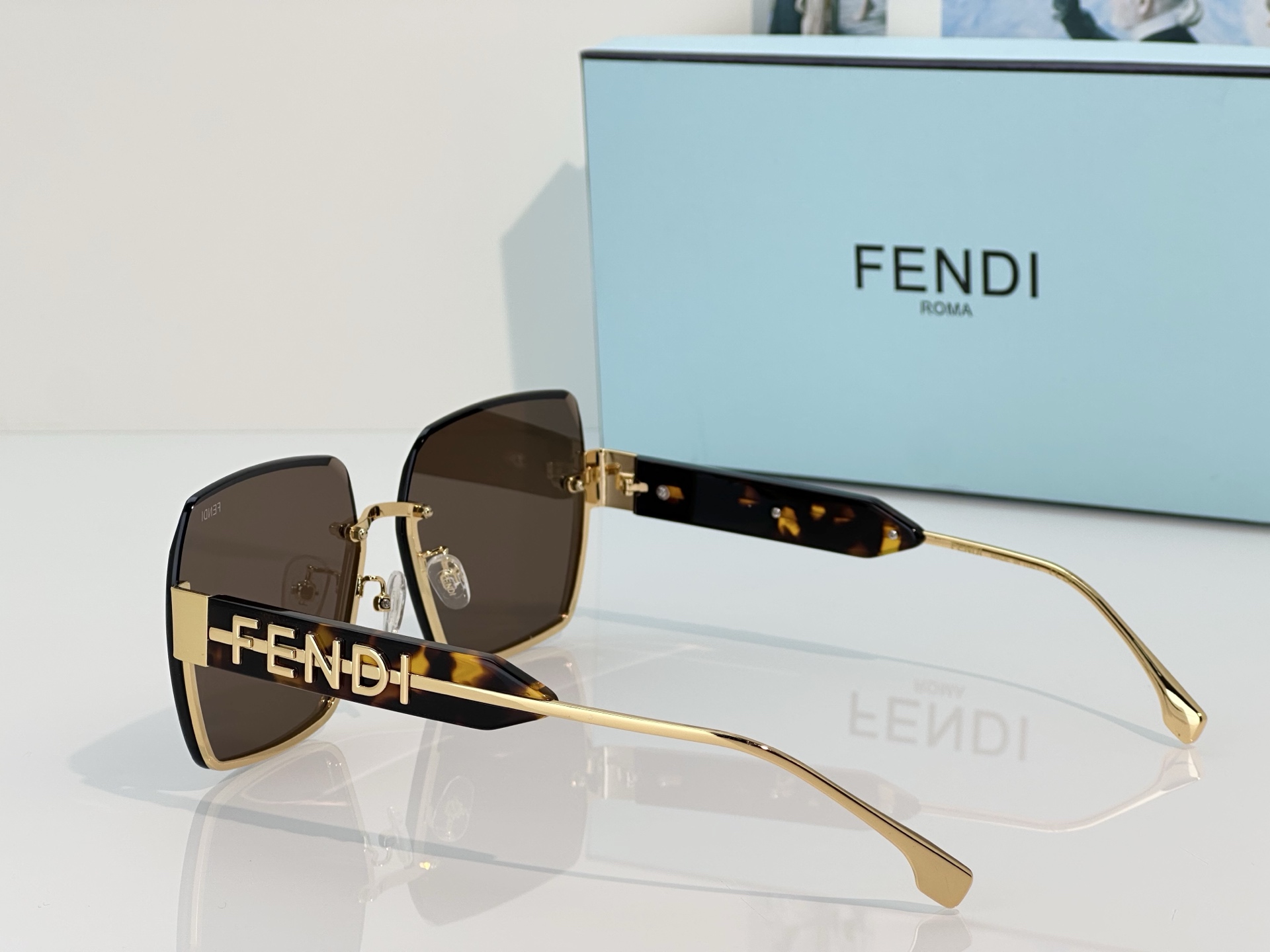 Fendi Fend*