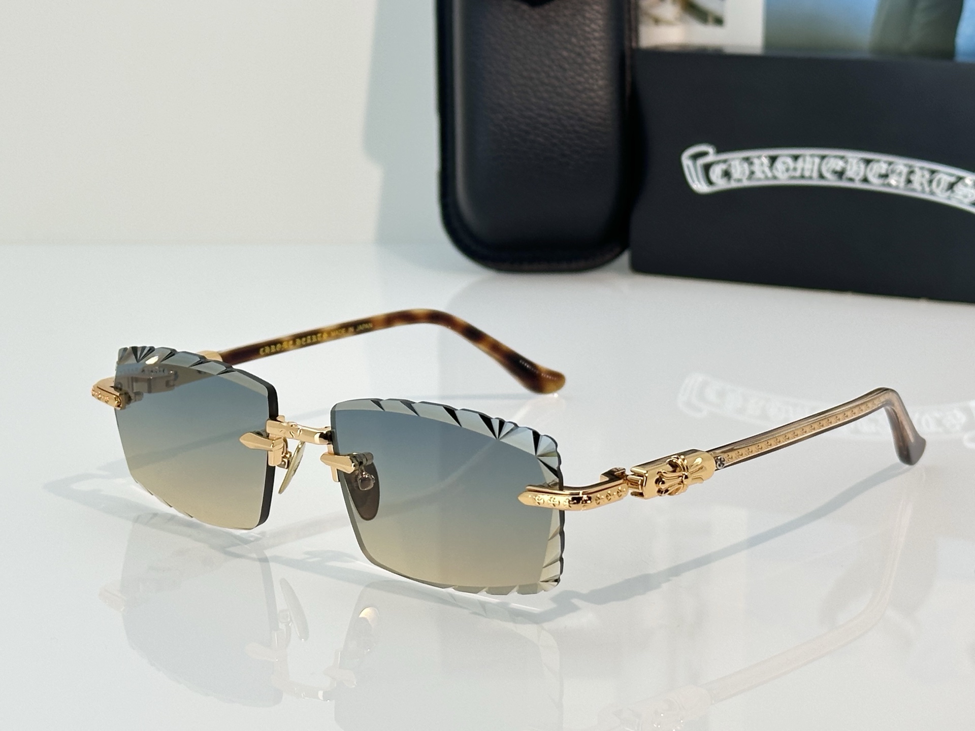 Chrome Hearts Chrome Heart*