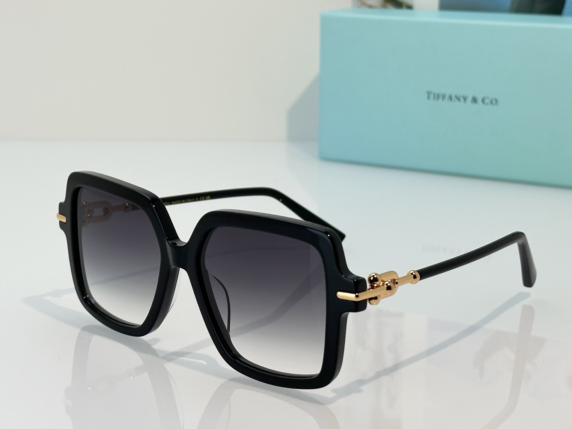 Tiffany & Co. Tiffany&C*