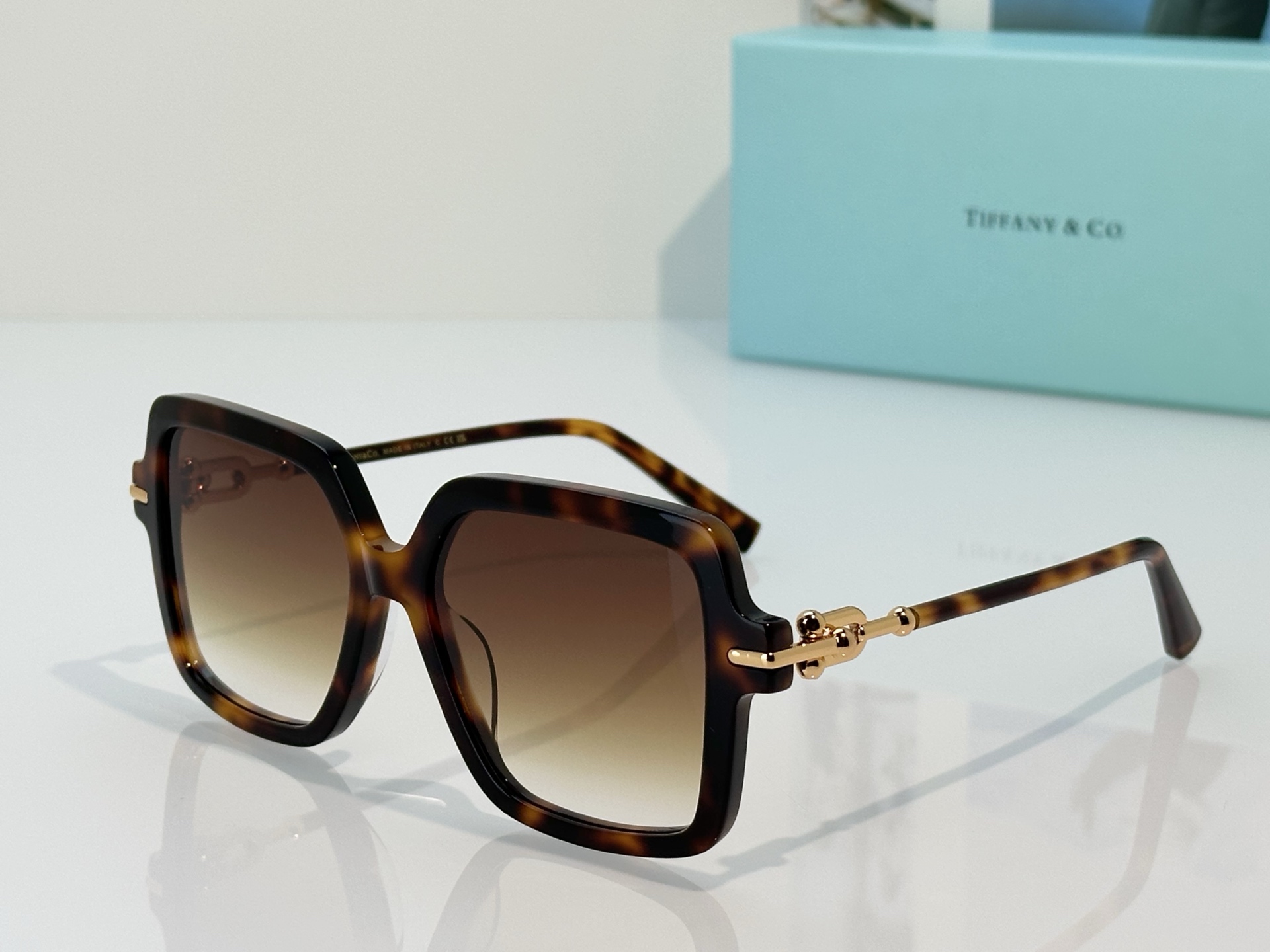 Tiffany & Co. Tiffany&C*