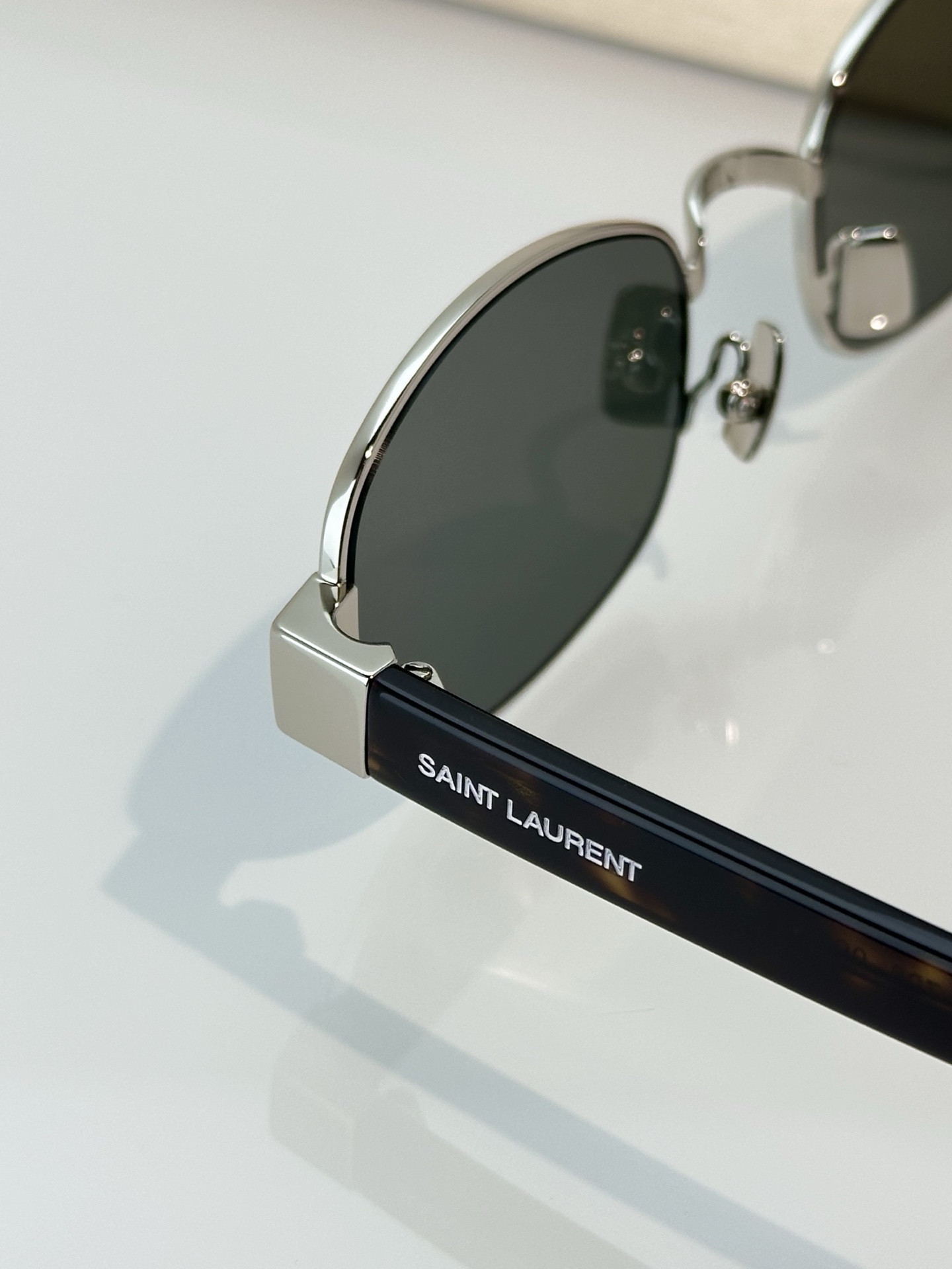 Designer Sunglasses SL706