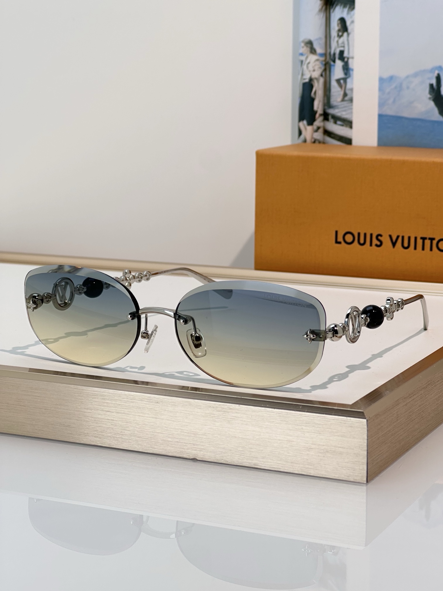 Louis Vuitton Louis Vuitto*