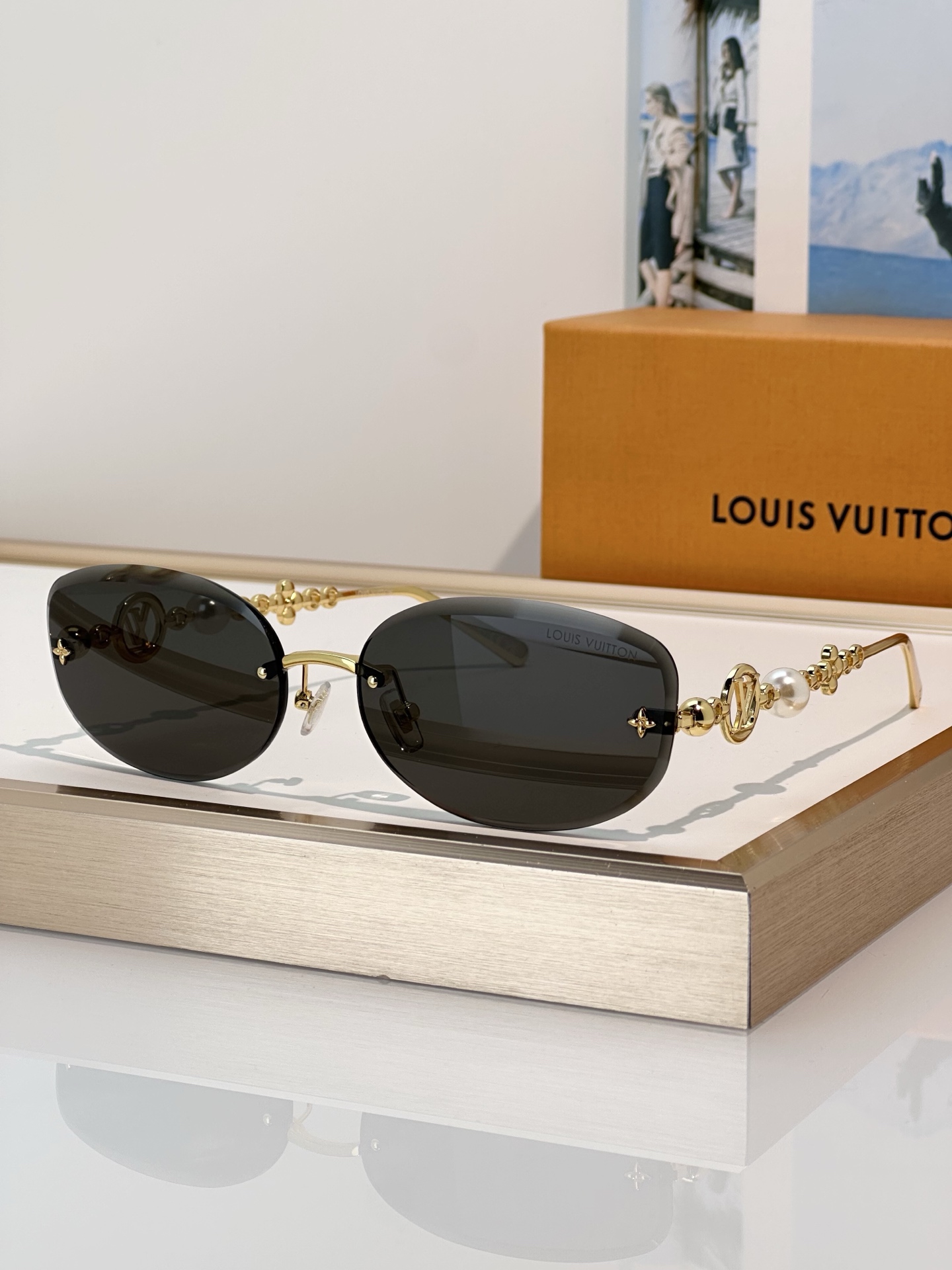 Louis Vuitton Louis Vuitto*