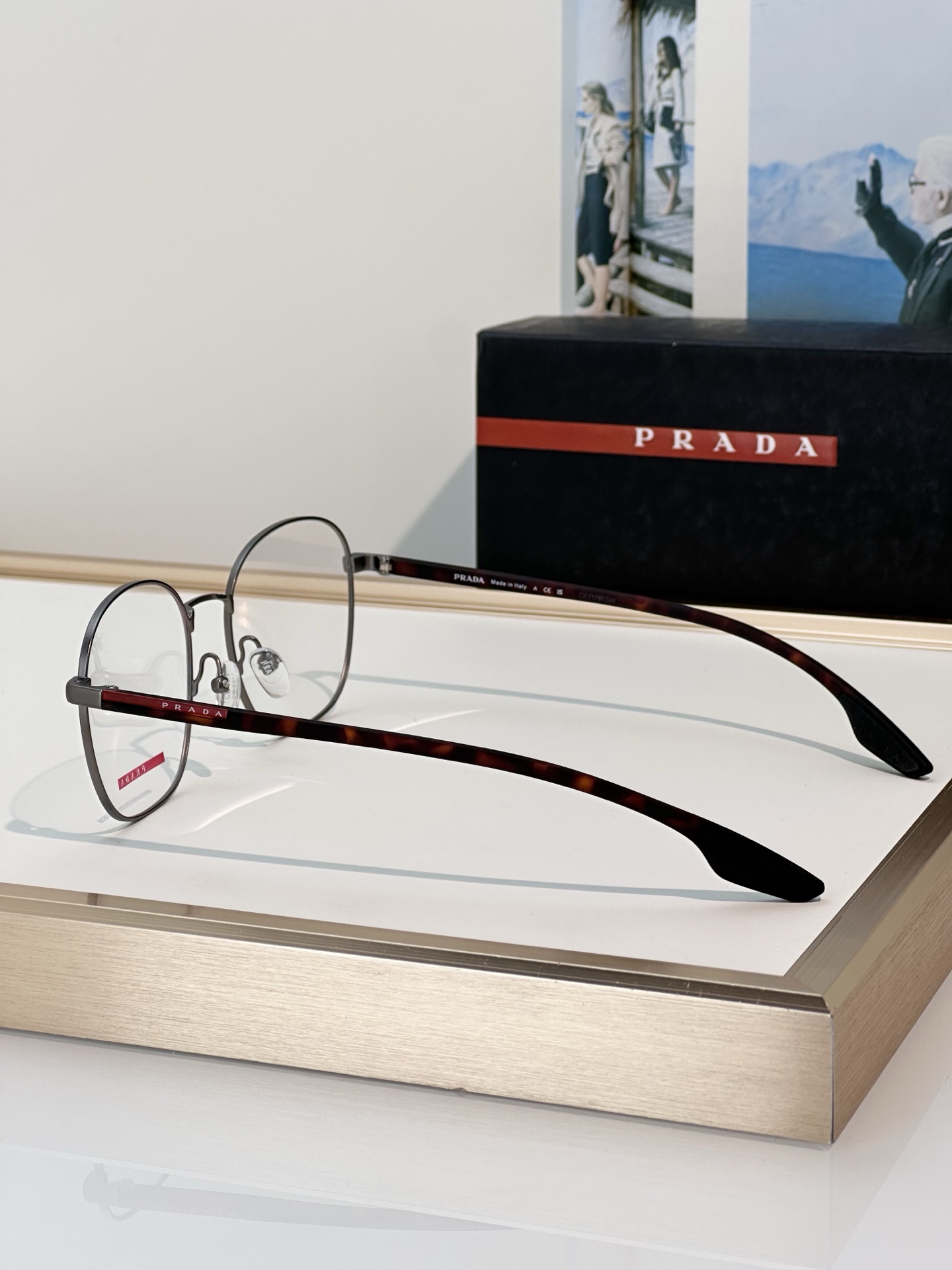 Prada Prad*