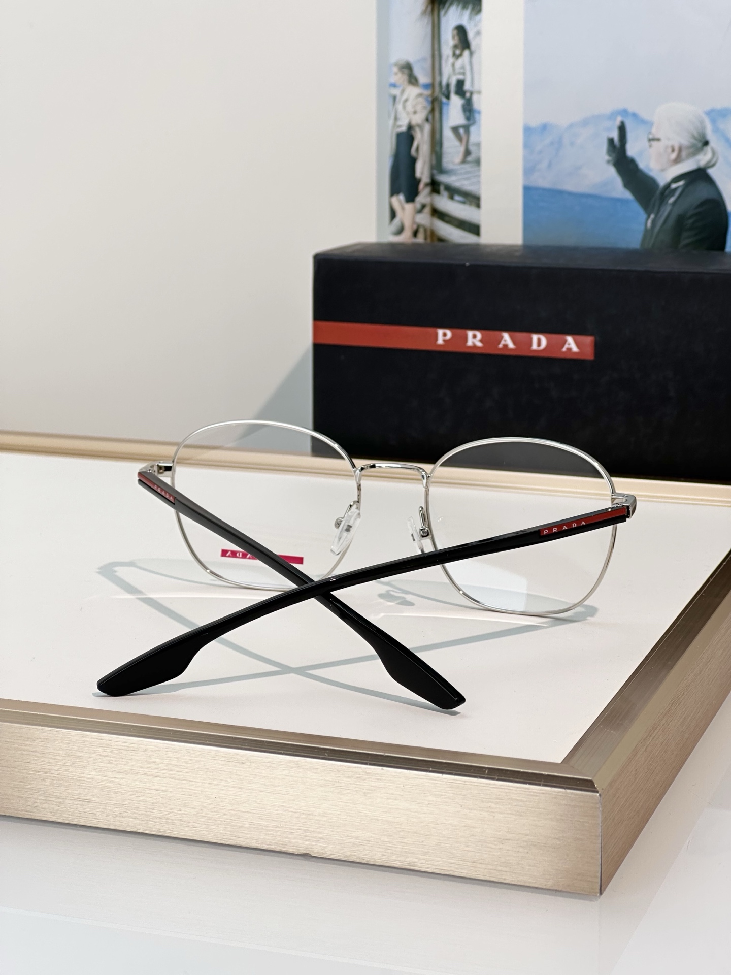 Prada Prad*