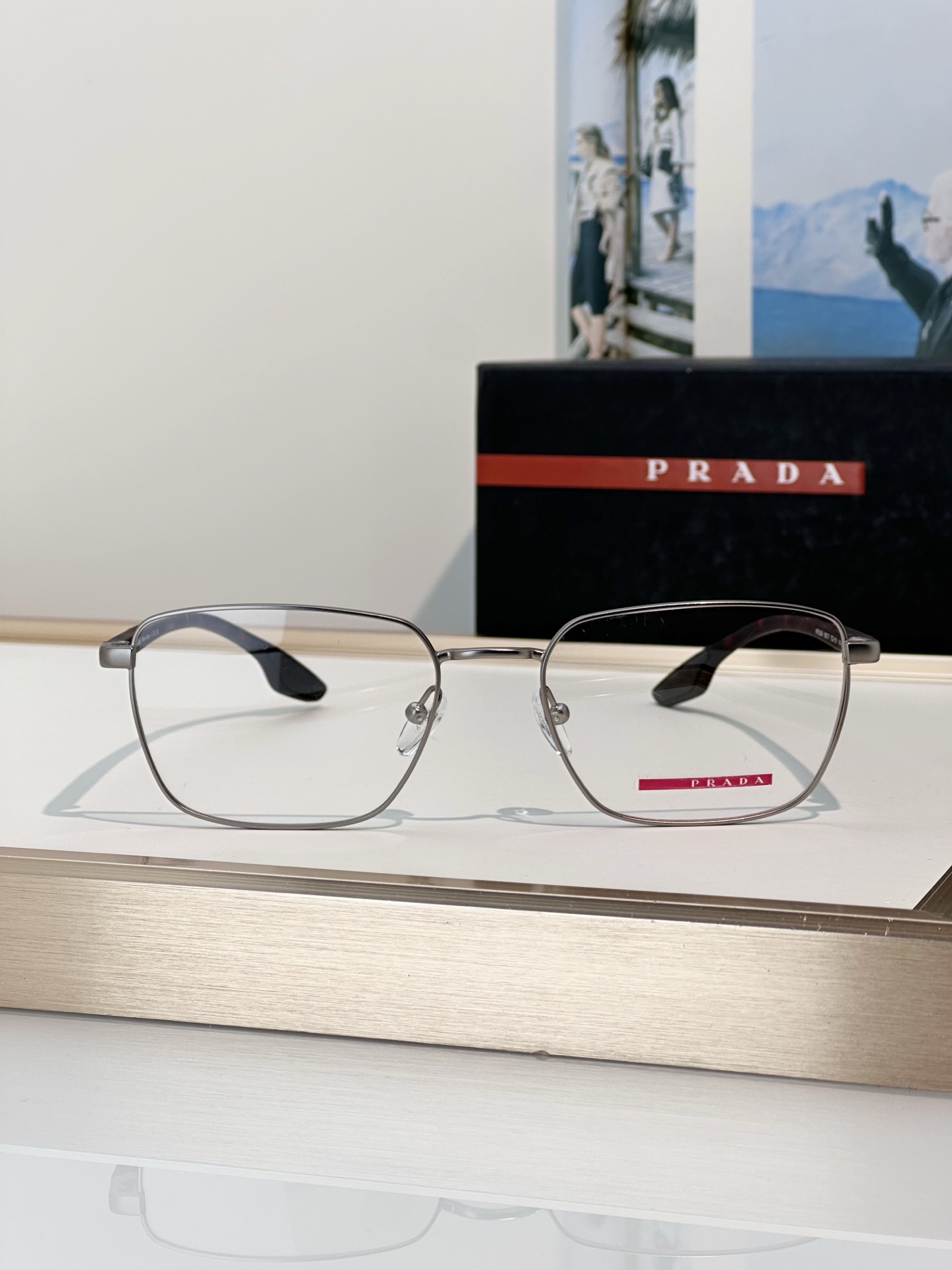 Prada Prad*