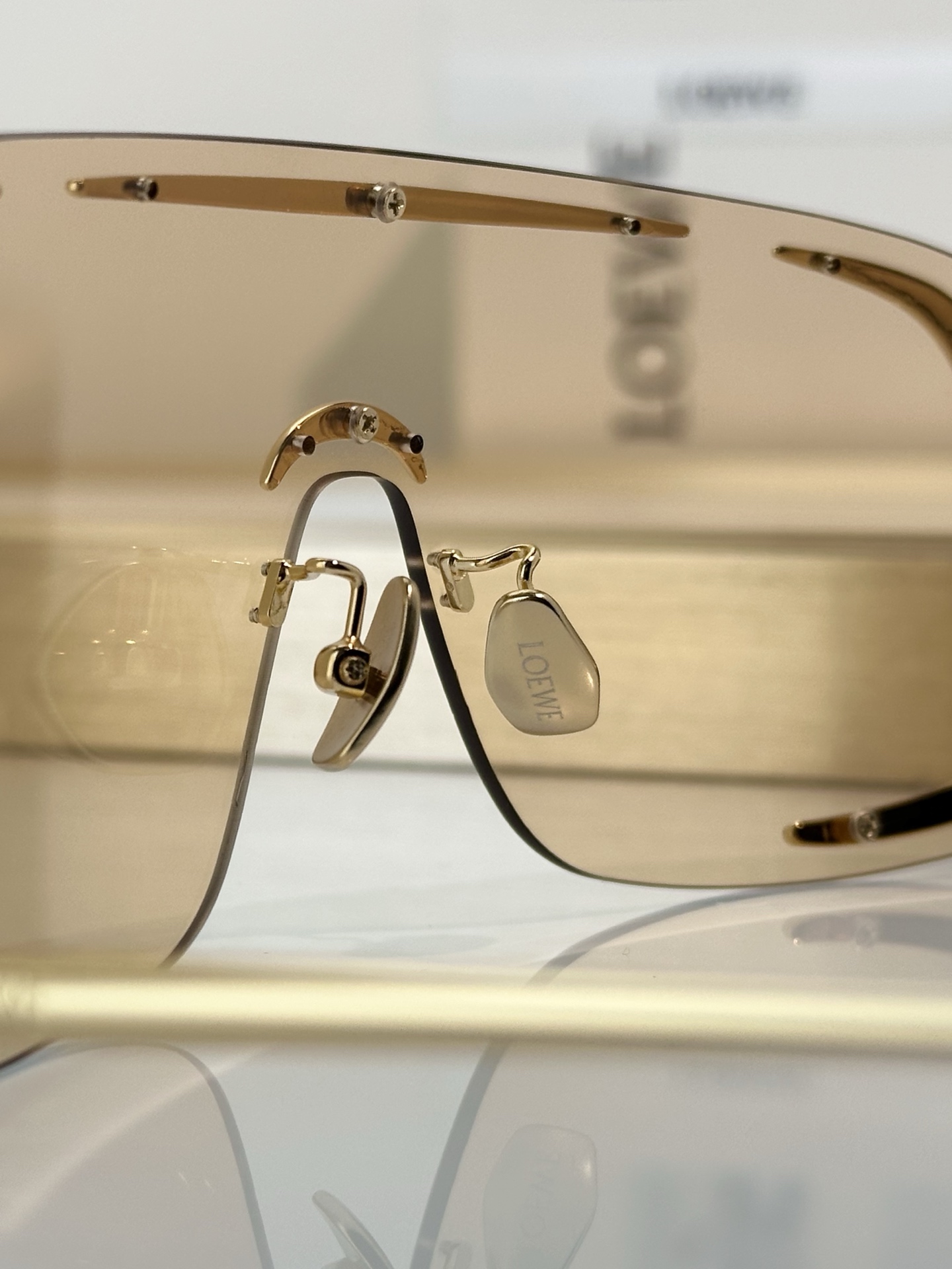 Loewe Loew*
