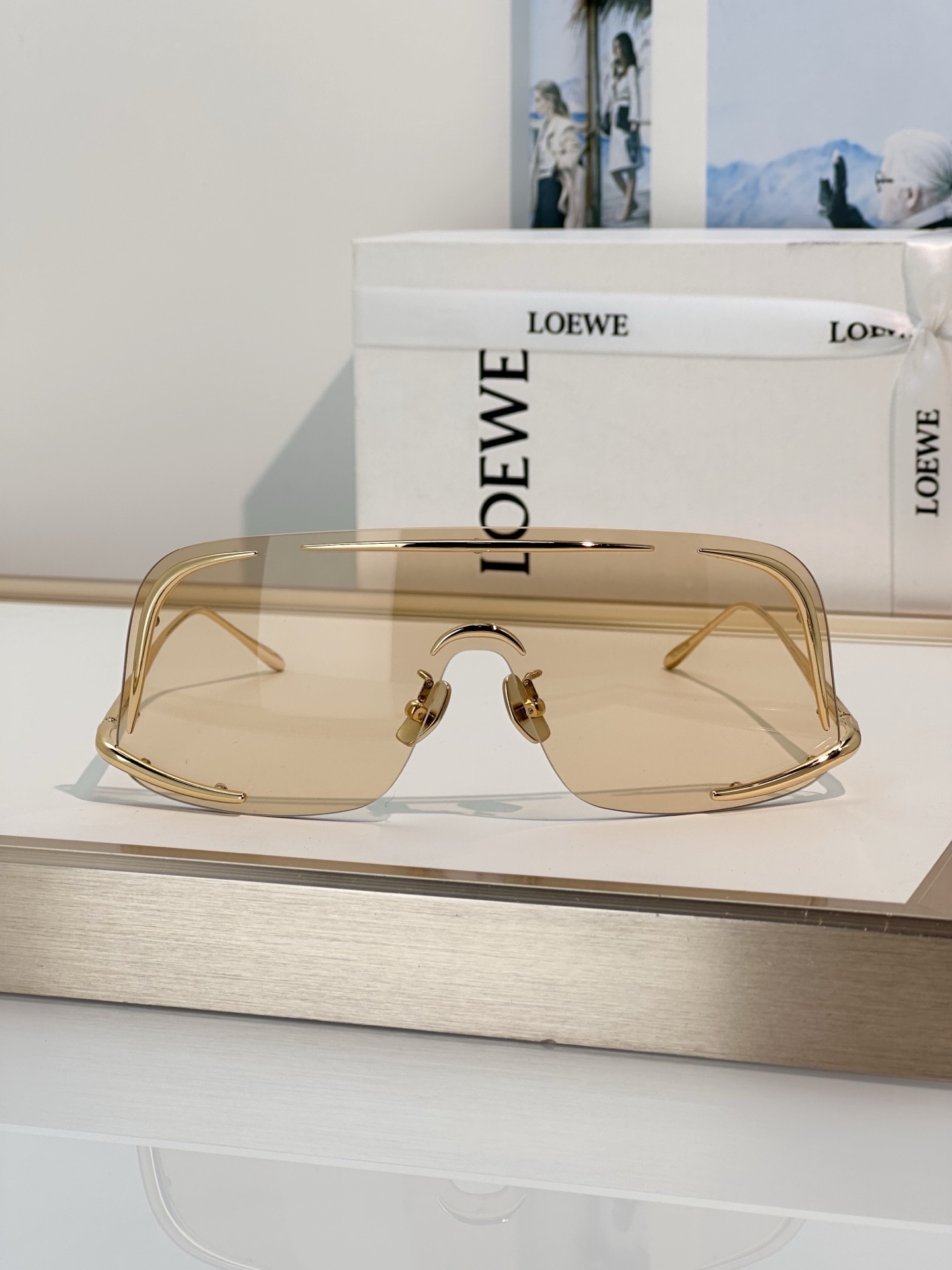 Loewe Loew*